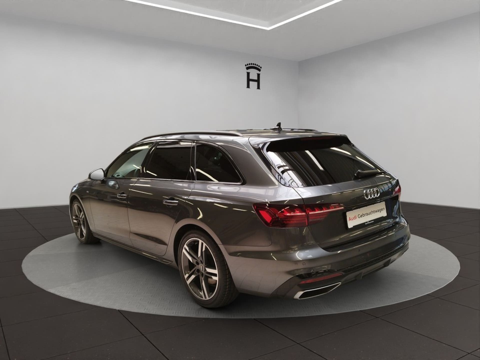 Audi A4 Avant S line