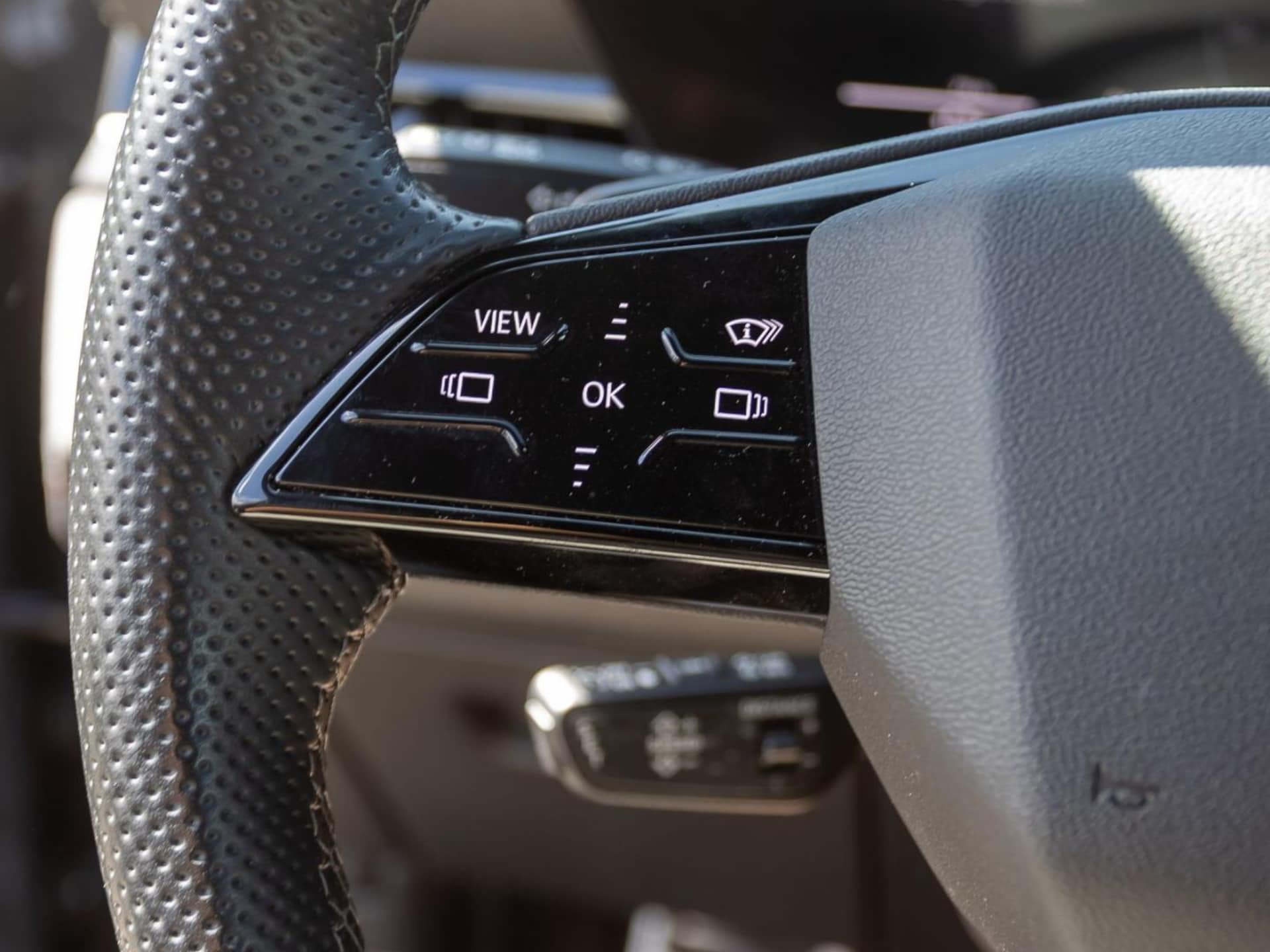 Audi SQ6 SUV e-tron