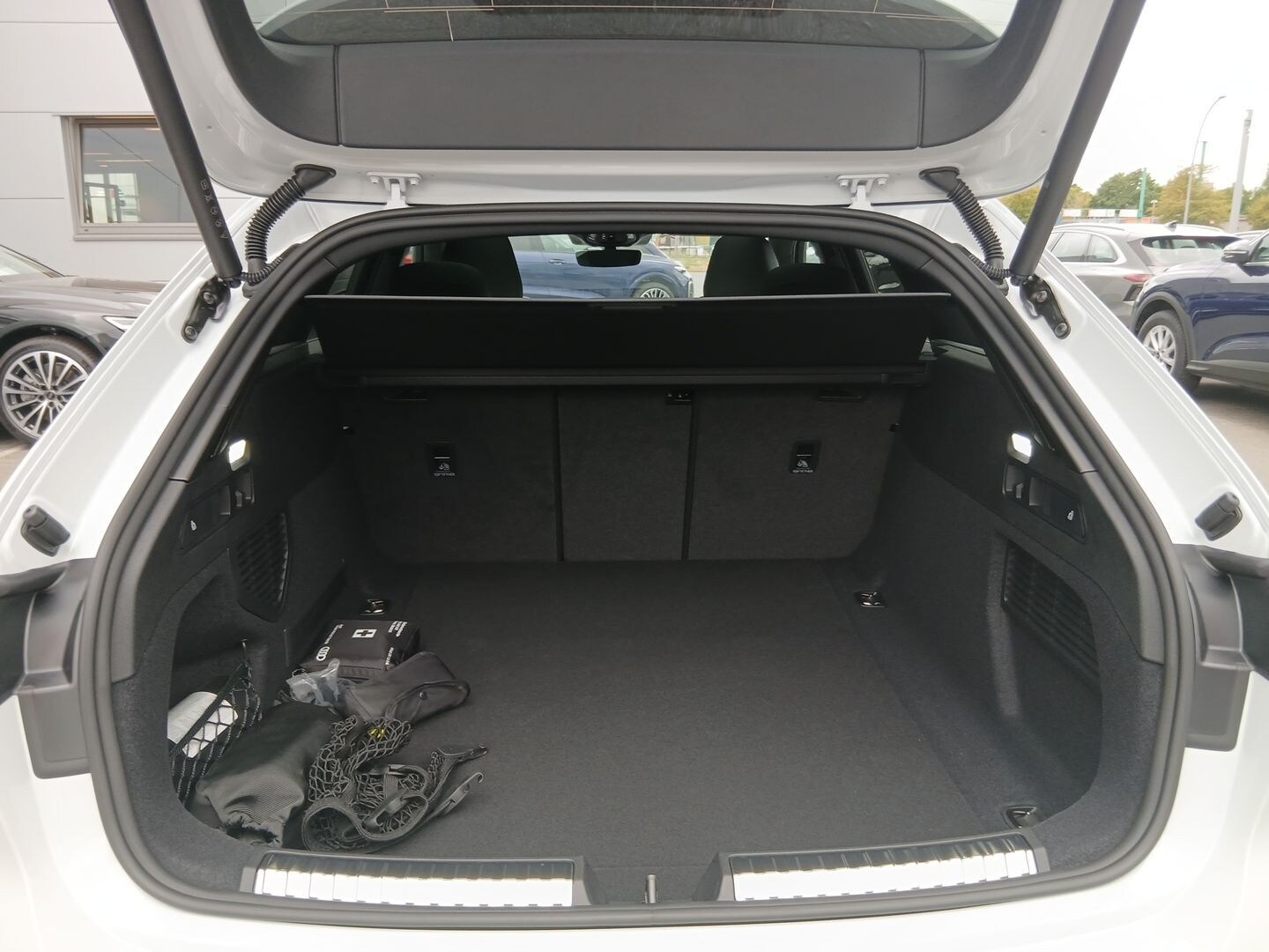 Bild über Audi A5 Avant edition one TDI quattro 150 kW S tronic - für weitere Informationen kontaktieren Sie den Audi Partner