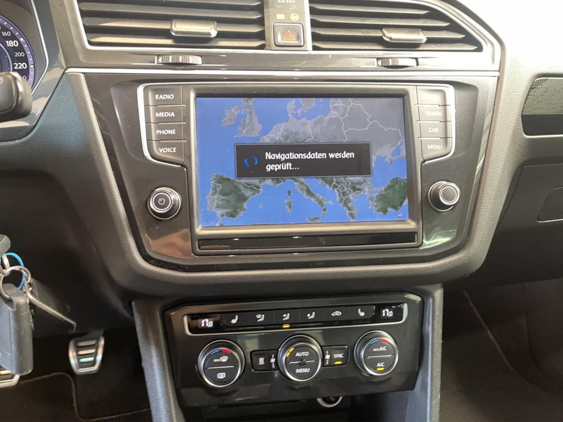 Volkswagen Tiguan SOUND