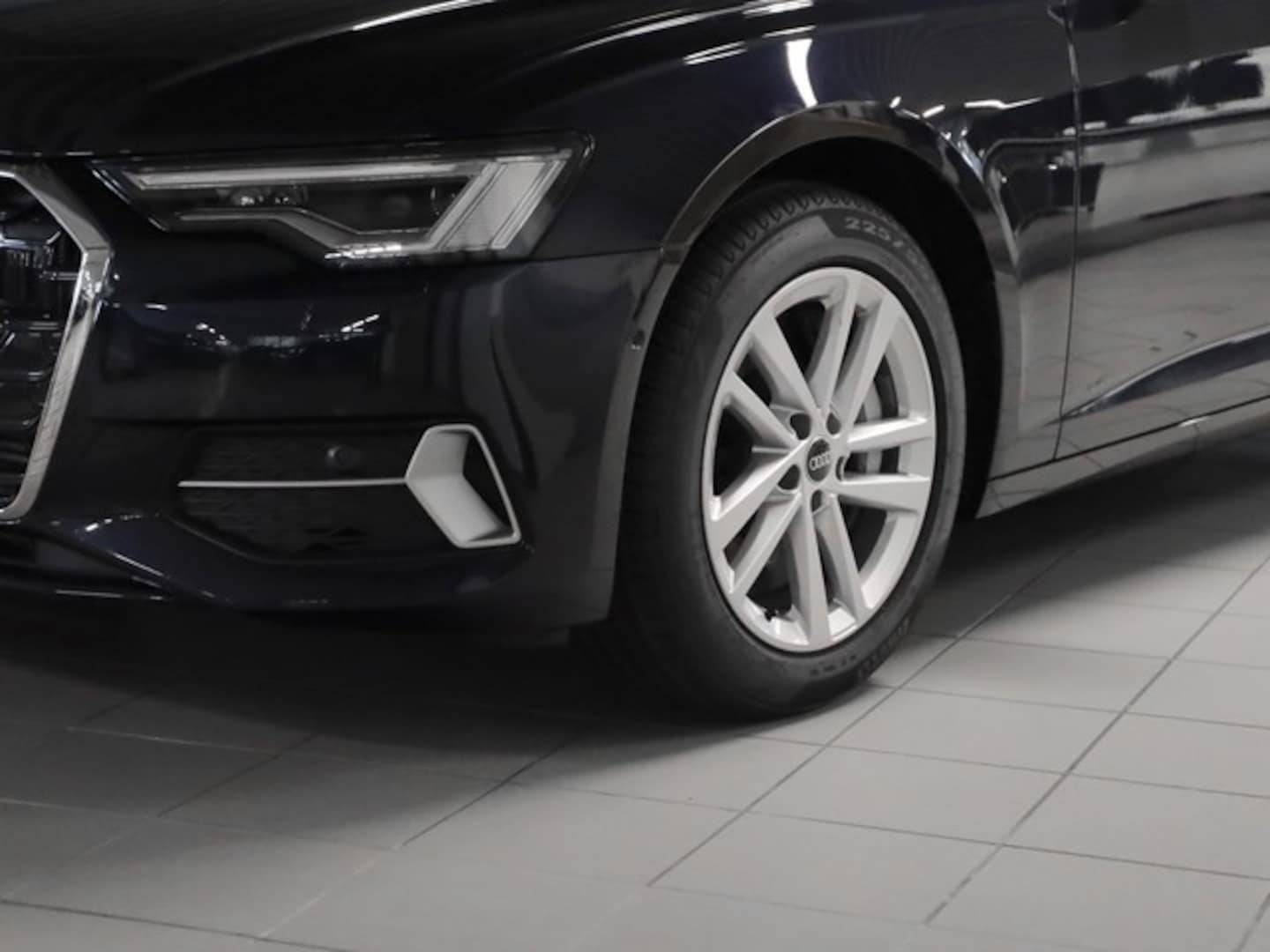 Bild über Audi A6 Avant TFSI e advanced 50 TFSI e quattro S tronic - für weitere Informationen kontaktieren Sie den Audi Partner