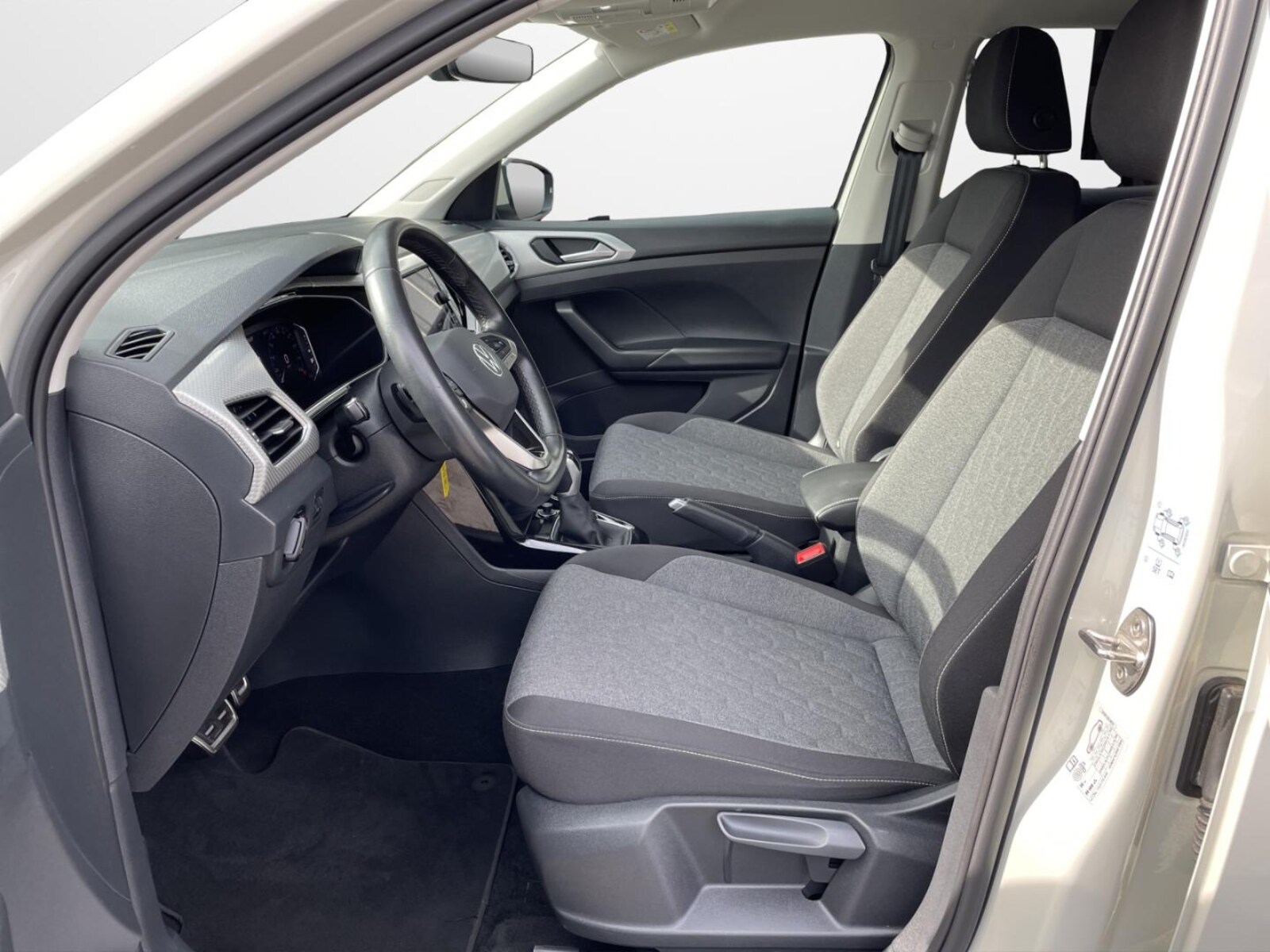 Volkswagen T-Cross – Bild 8