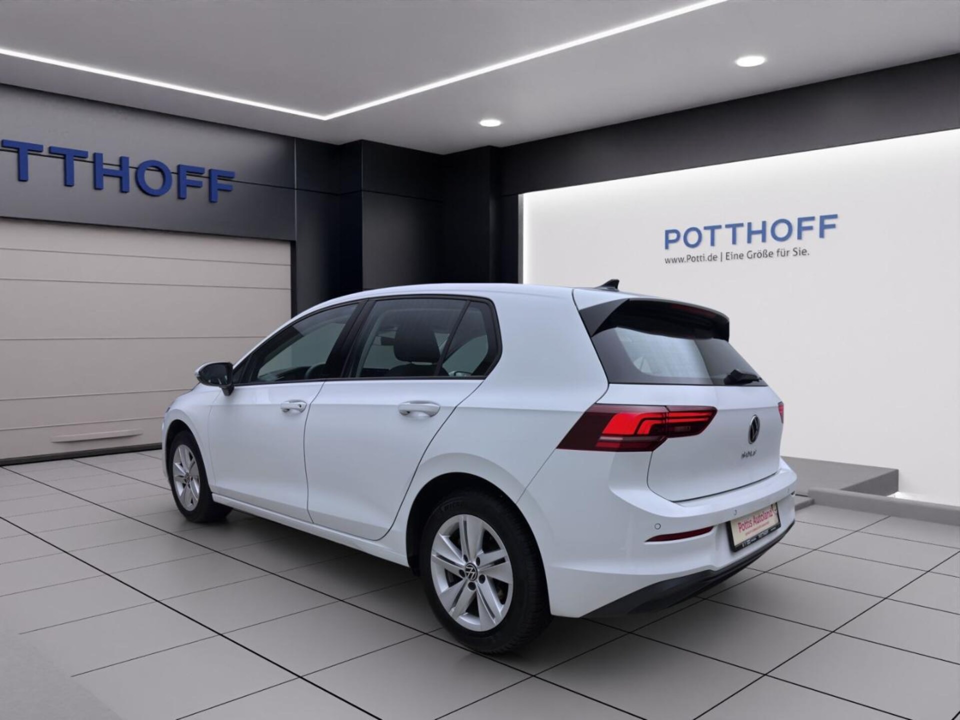 Volkswagen Golf Life