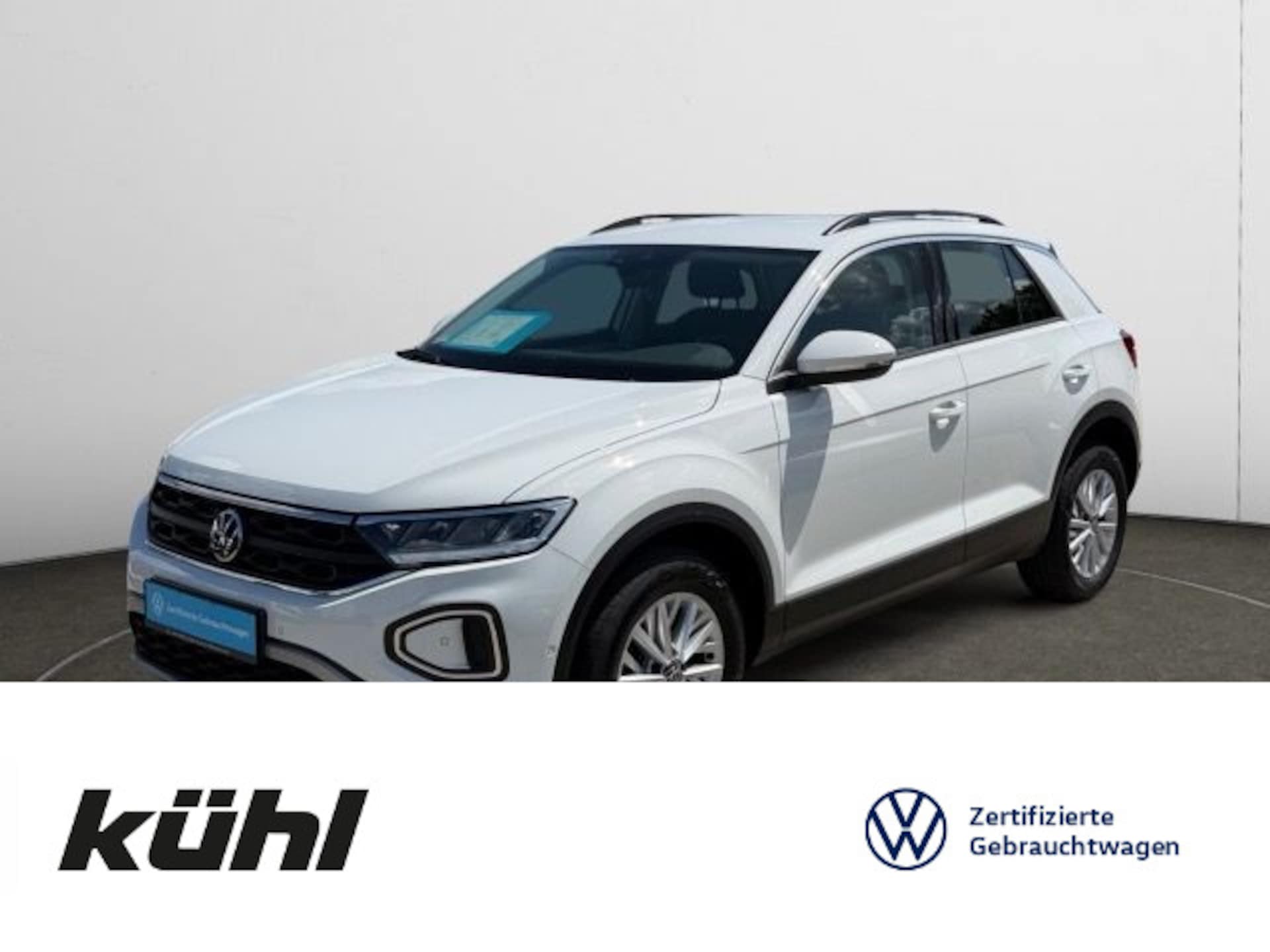 Volkswagen T-Roc 2023 — T-Roc 1.5 TSI DSG Life Navi,SHZ.,Kamera
