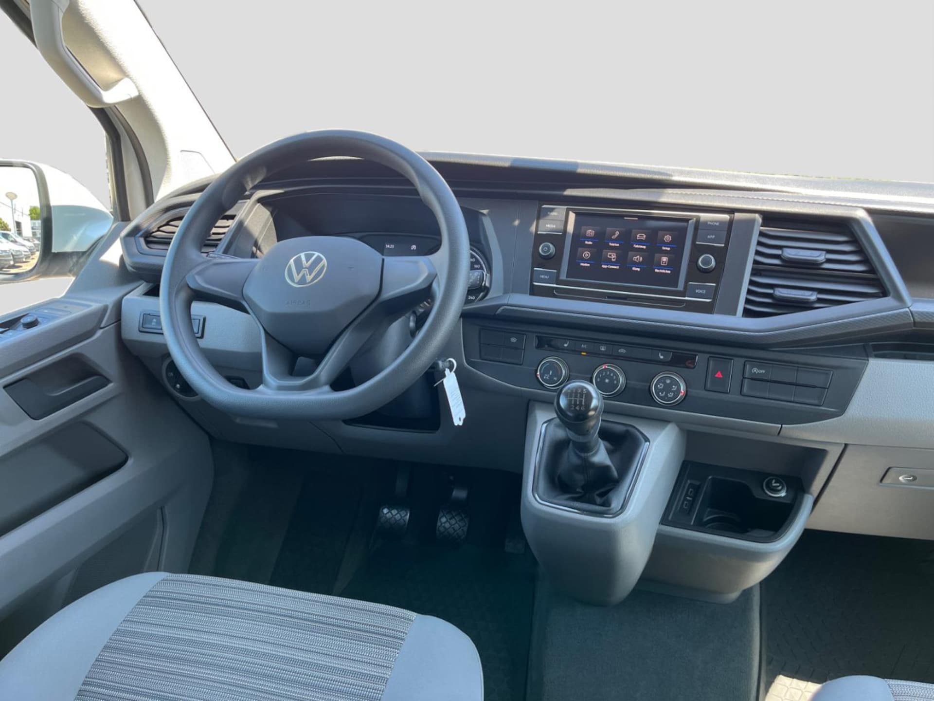 Volkswagen T6.1 California Beach