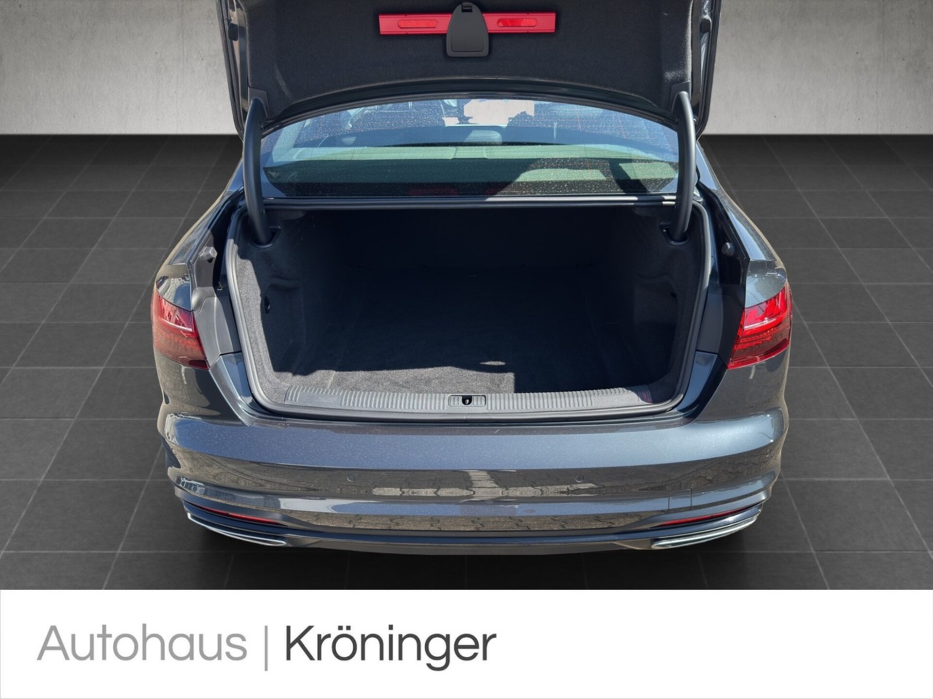 Audi A4 Limousine Advanced
