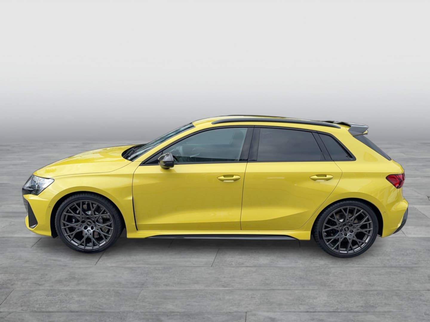 Bild über Audi RS 3 Sportback TFSI quattro 294 kW S tronic - für weitere Informationen kontaktieren Sie den Audi Partner