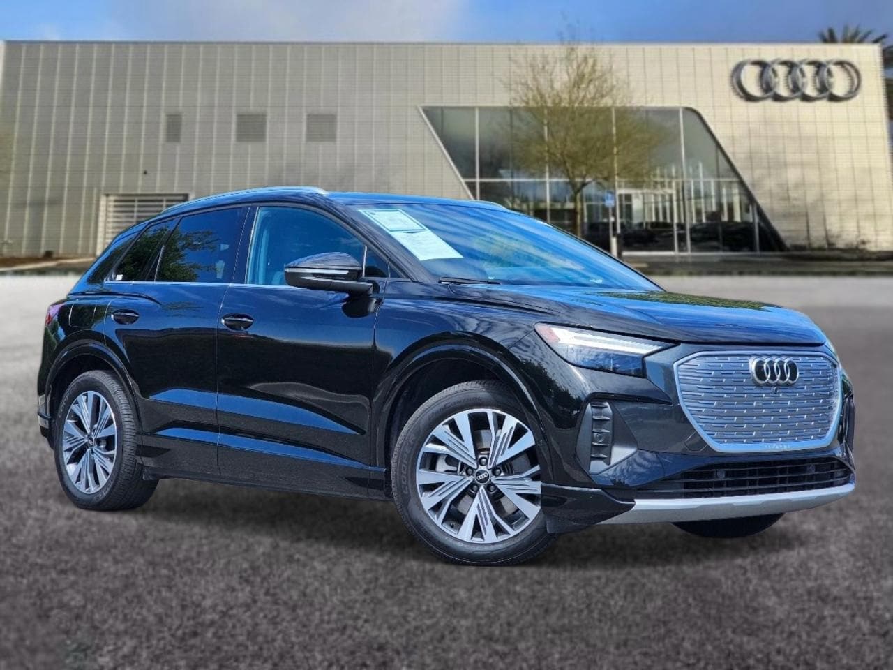 2023 Audi Q4 e-tron 40 Premium Plus's photo