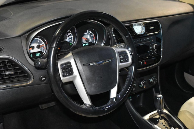 2012 Chrysler 200
