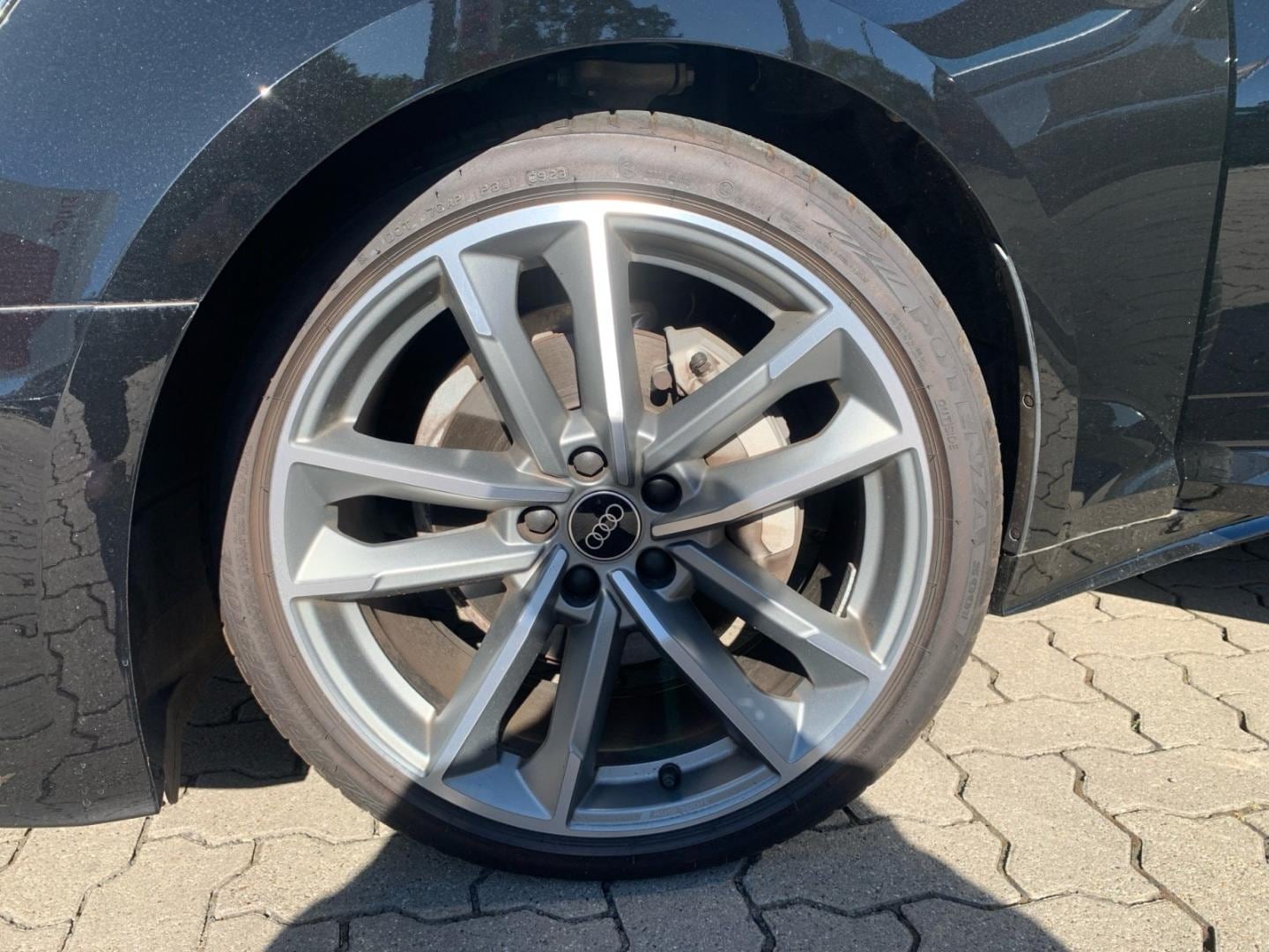 Bild über Audi A5 Cabriolet S line 40 TFSI S tronic - für weitere Informationen kontaktieren Sie den Audi Partner
