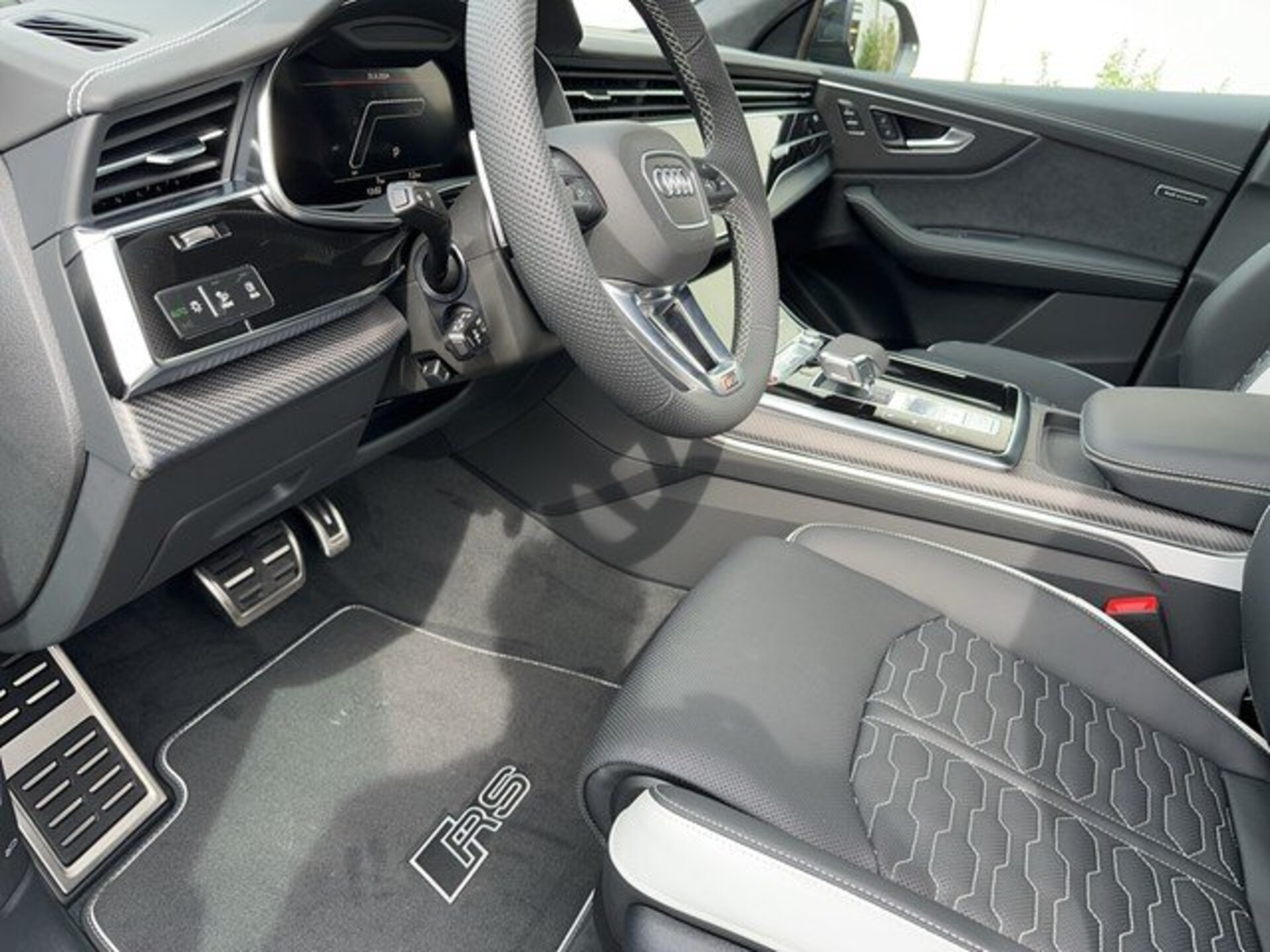 Audi RS Q8 SUV