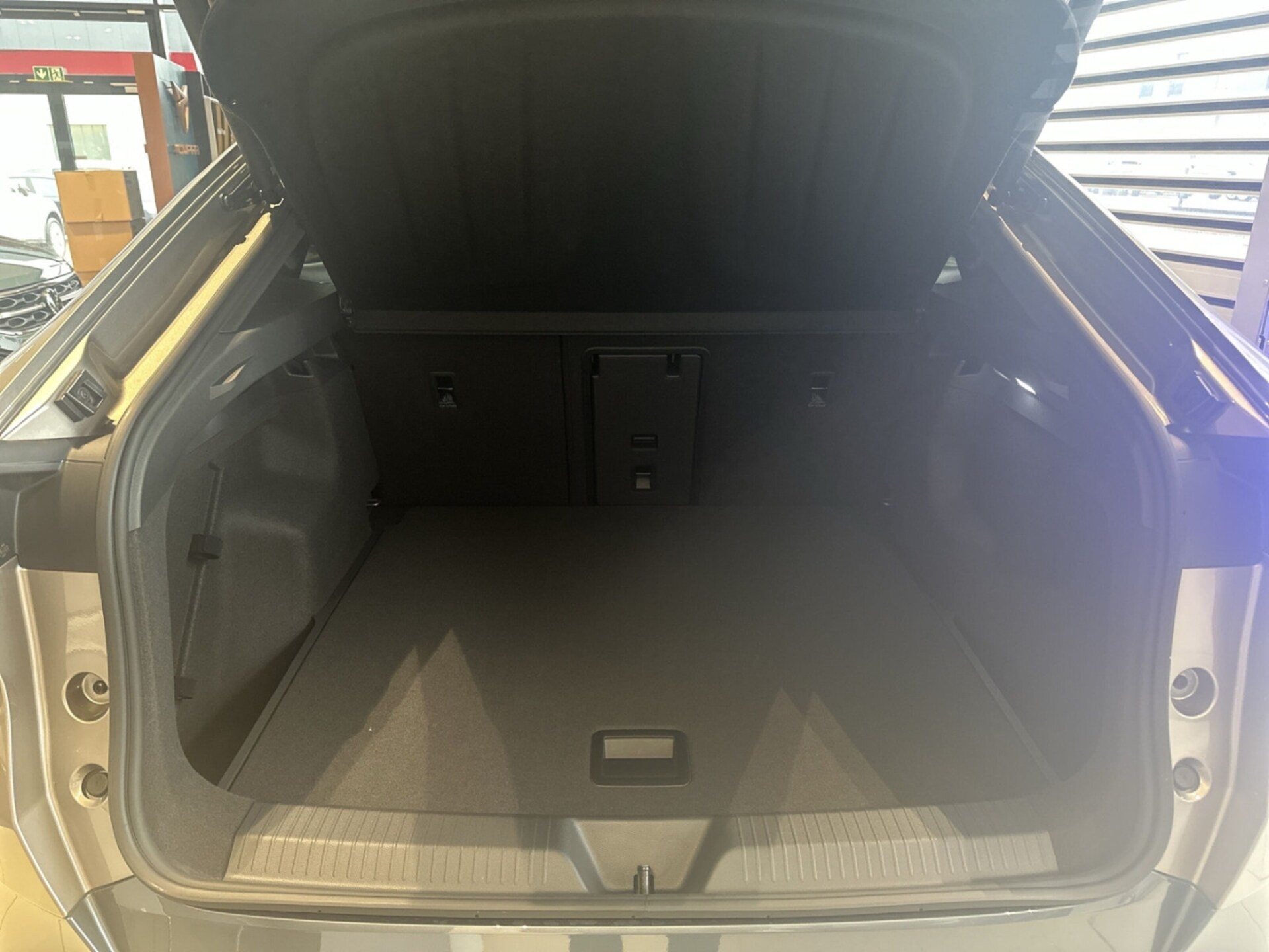CUPRA Tavascan VZ
