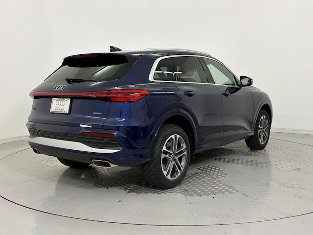 2025 Audi Q5 Premium - Photo 8