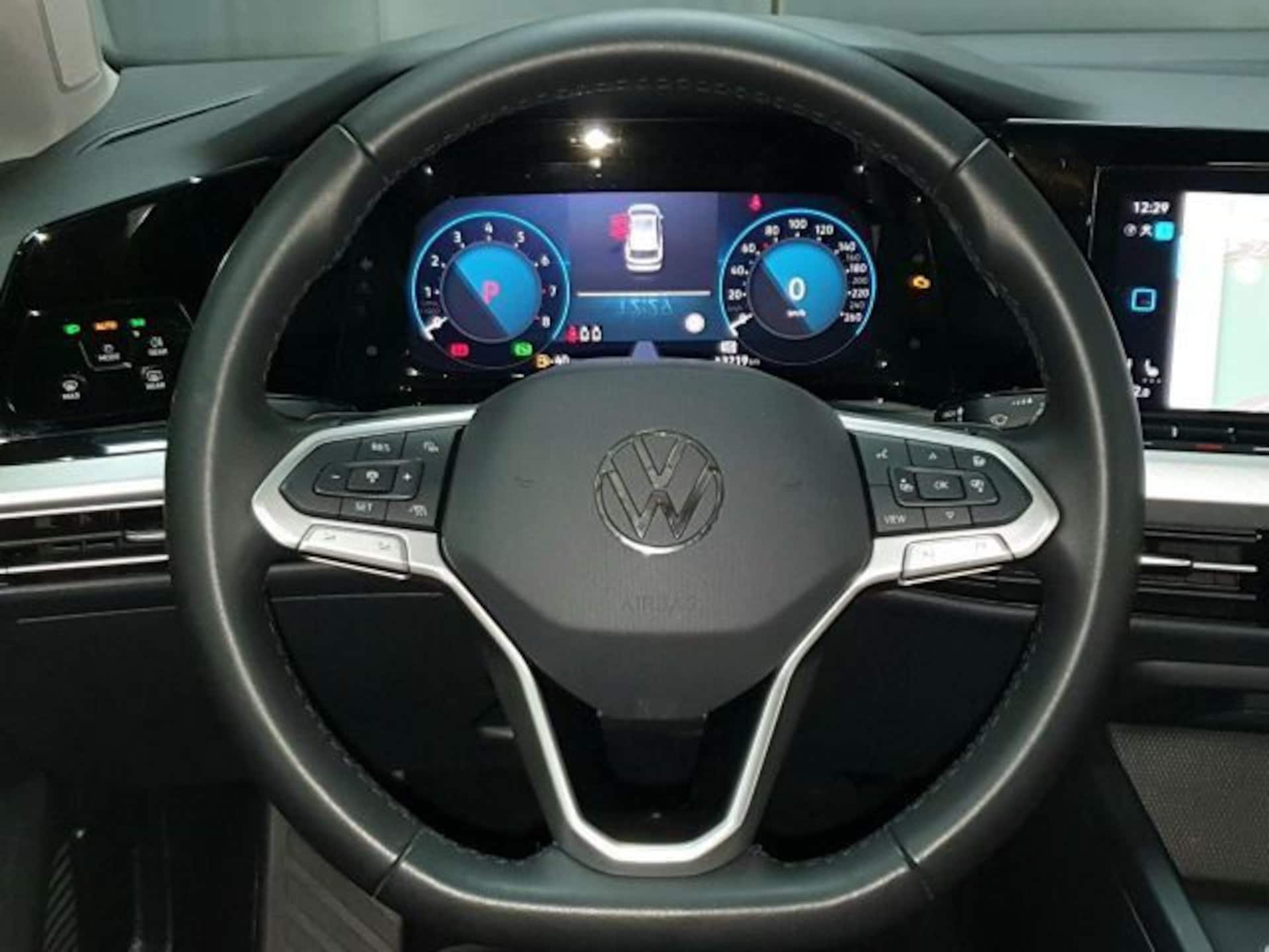 Volkswagen Golf Variant Life