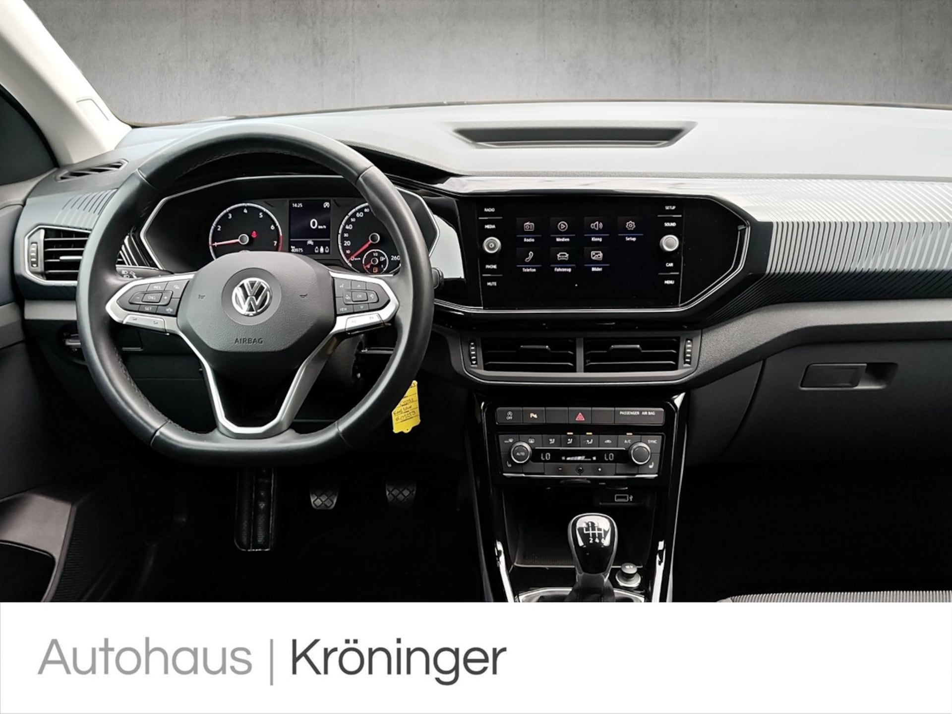 Volkswagen T-Cross Style