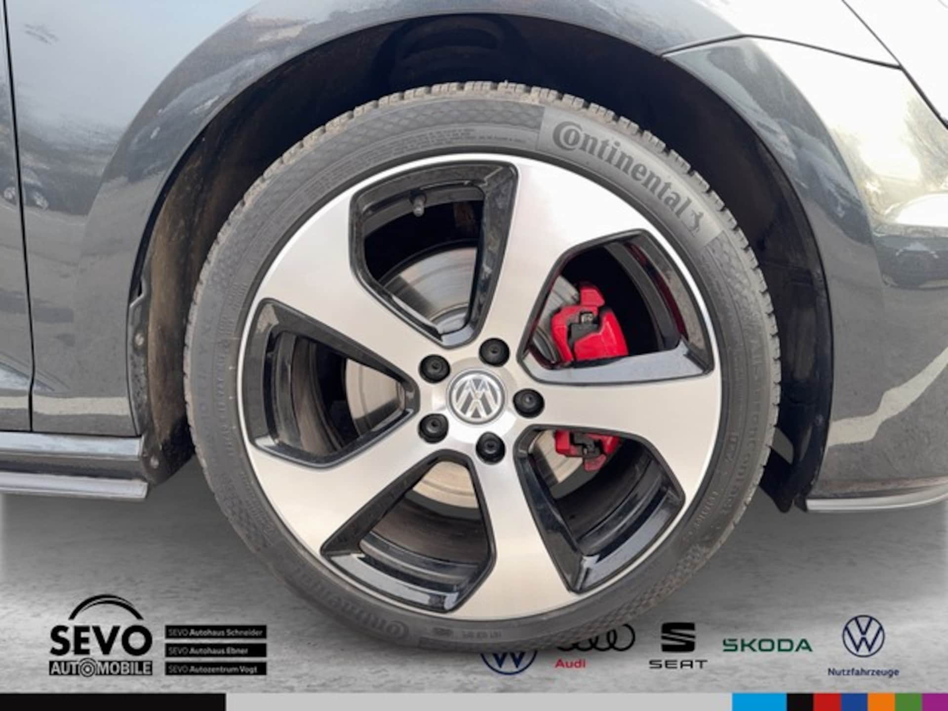 Volkswagen Golf GTI