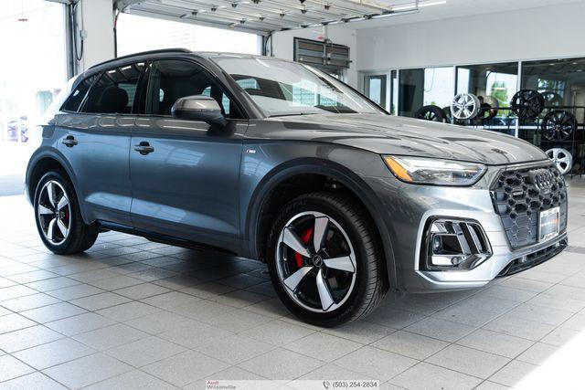 2024 Audi Q5 45 Premium Plus's photo