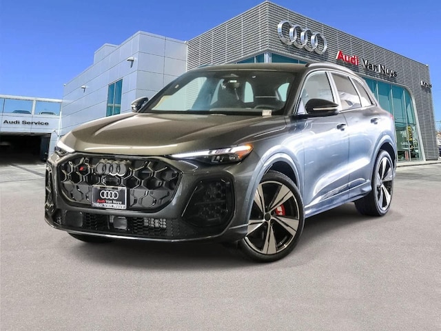 2026 Audi SQ5 Premium Plus