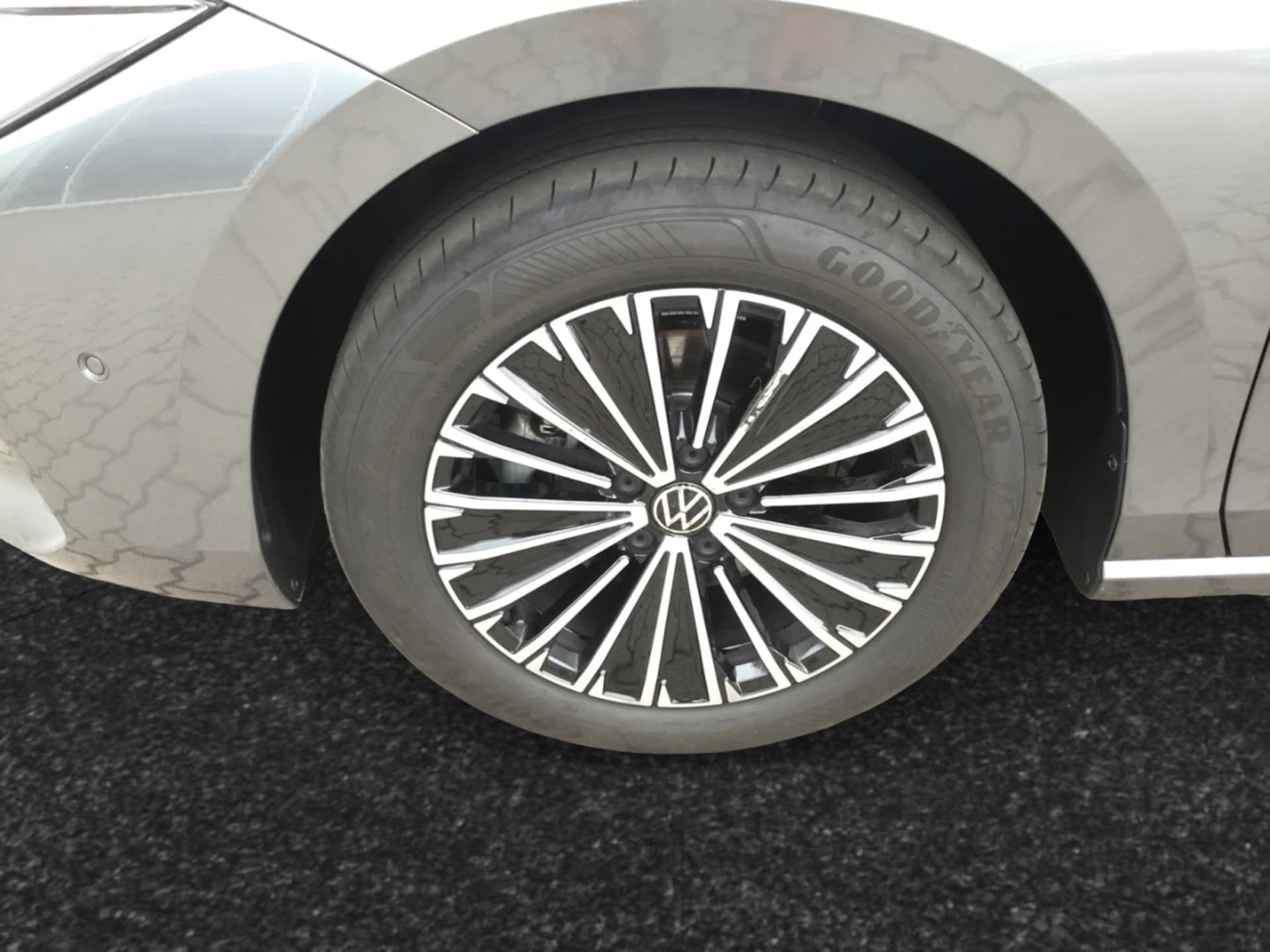 Volkswagen Passat Elegance