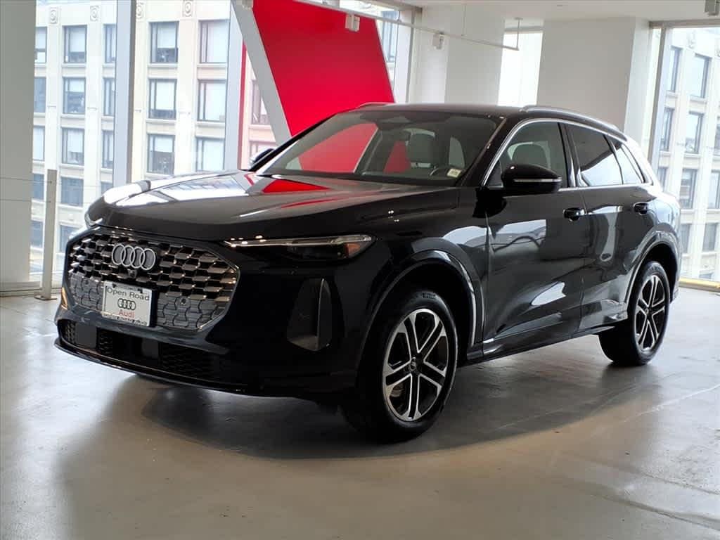 2025 Audi Q5 40 Premium Plus's photo