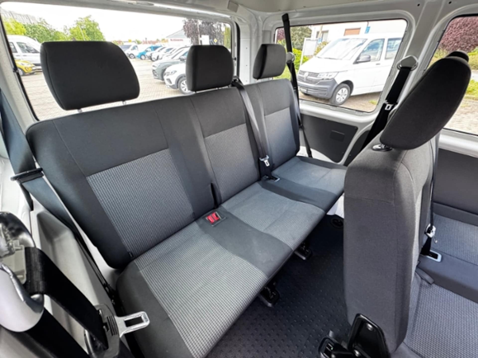 Volkswagen T6.1 Transporter Kombi kurzer Radstand
