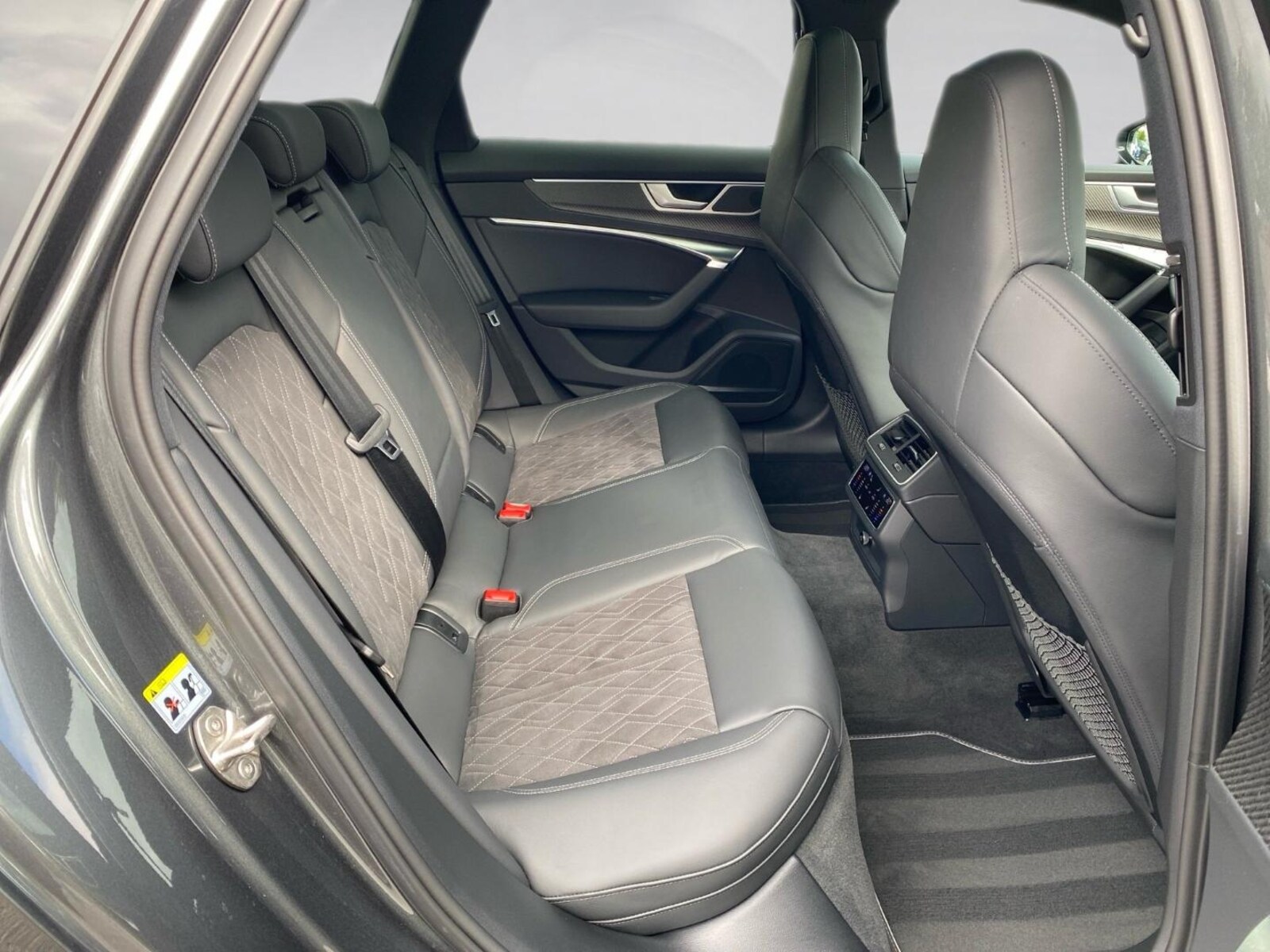 Audi S6 Avant – Bild 11
