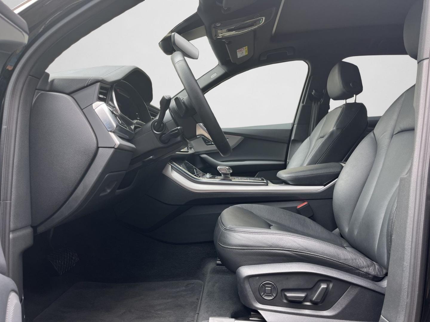 Bild über Audi Q7 competition plus 55 TFSI quattro tiptronic - für weitere Informationen kontaktieren Sie den Audi Partner