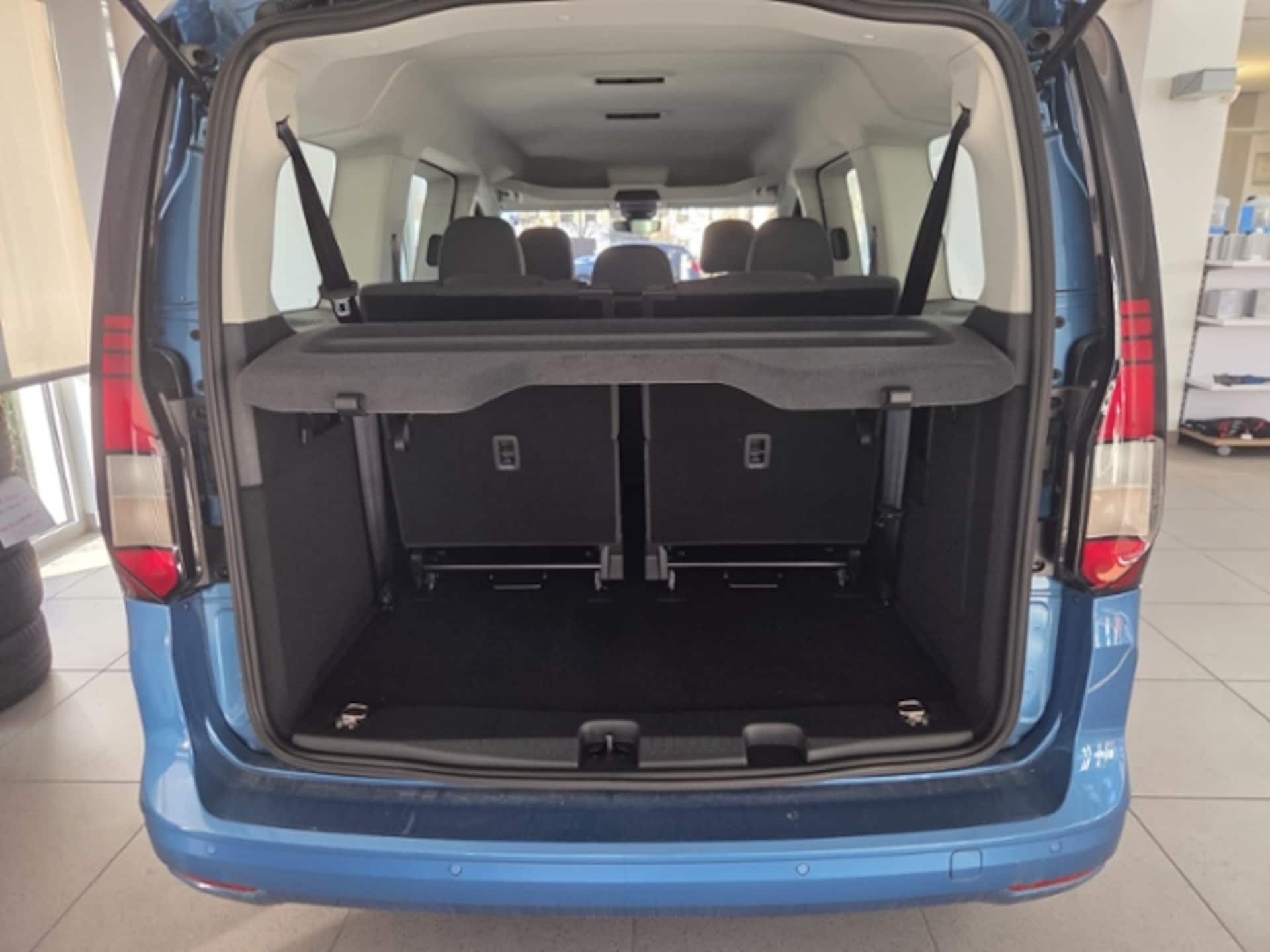 Volkswagen Caddy Maxi Basis-Modell