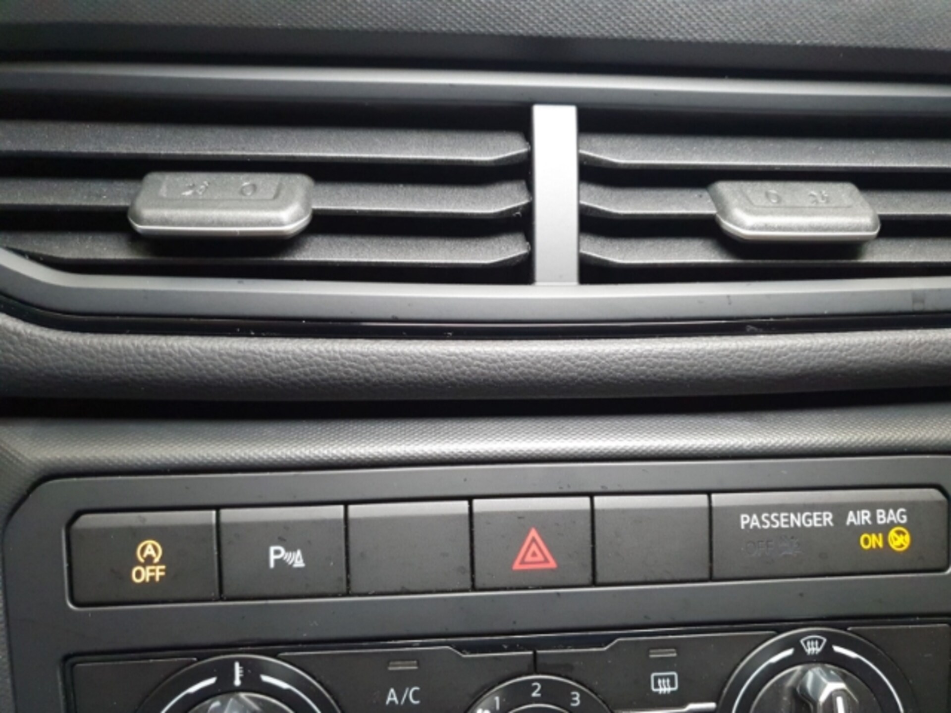Volkswagen T-Cross Basis-Modell