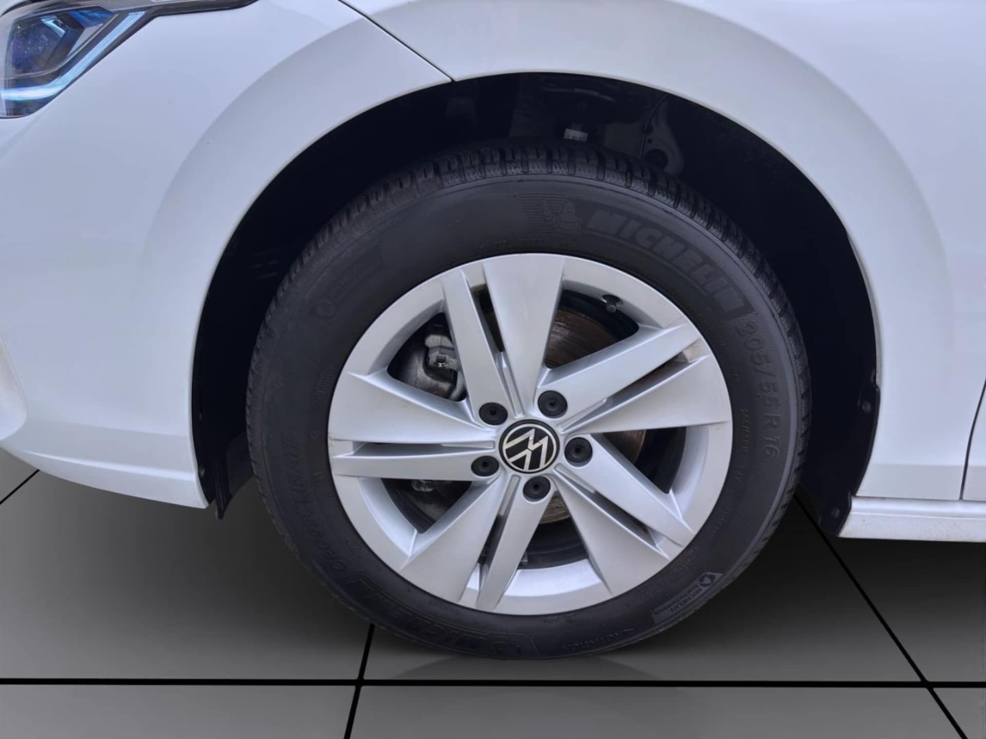Volkswagen Golf Life
