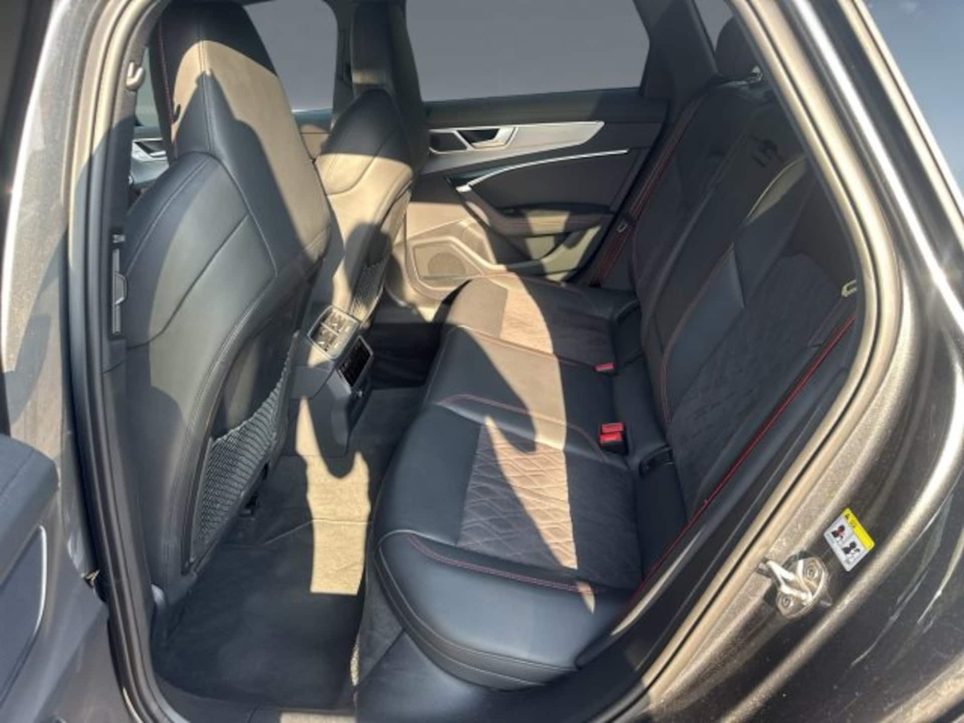 Audi S6 Avant