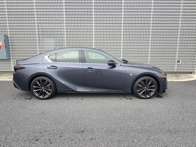 2023 Lexus IS 350