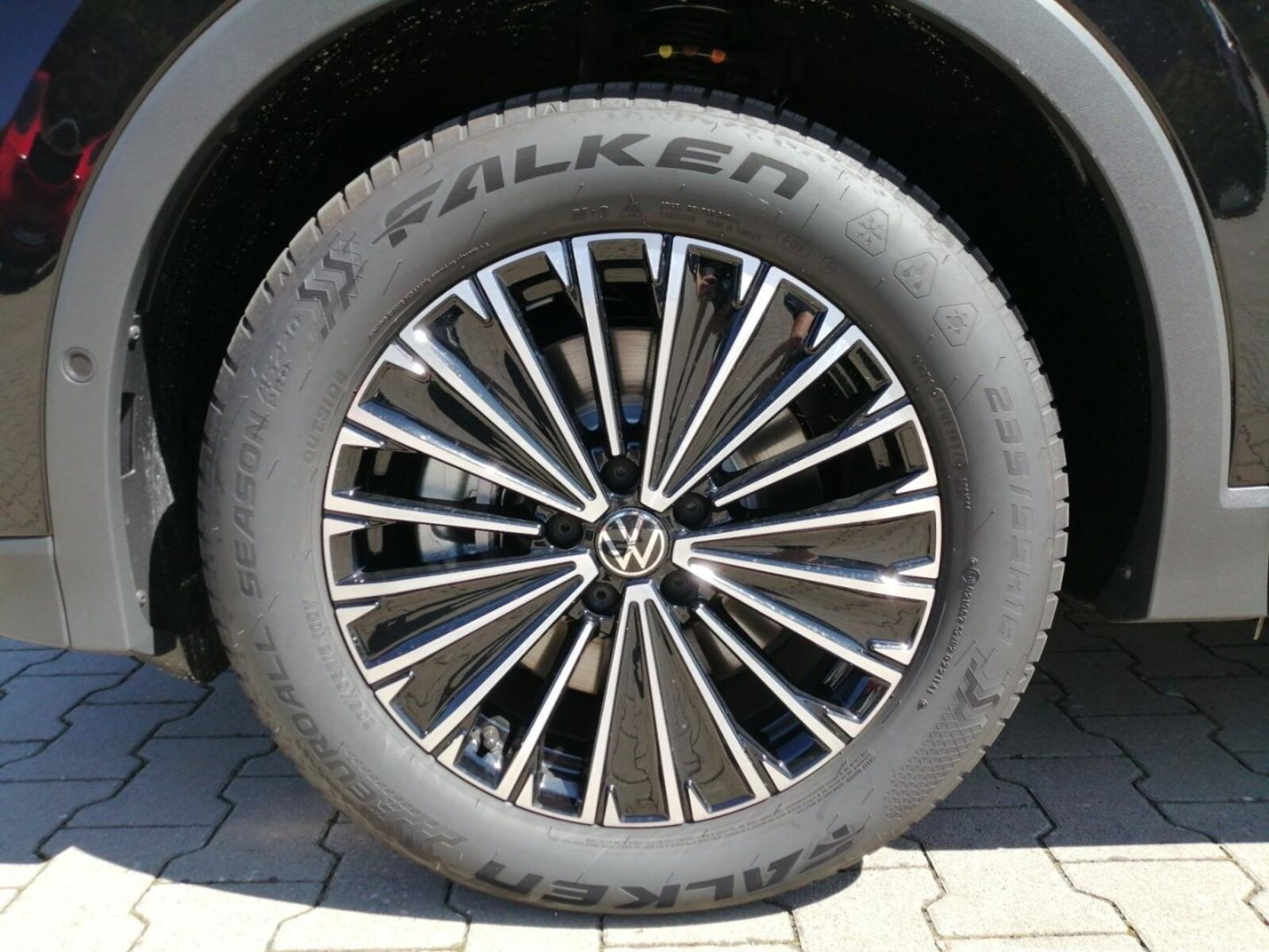 Volkswagen Tiguan – Bild 9