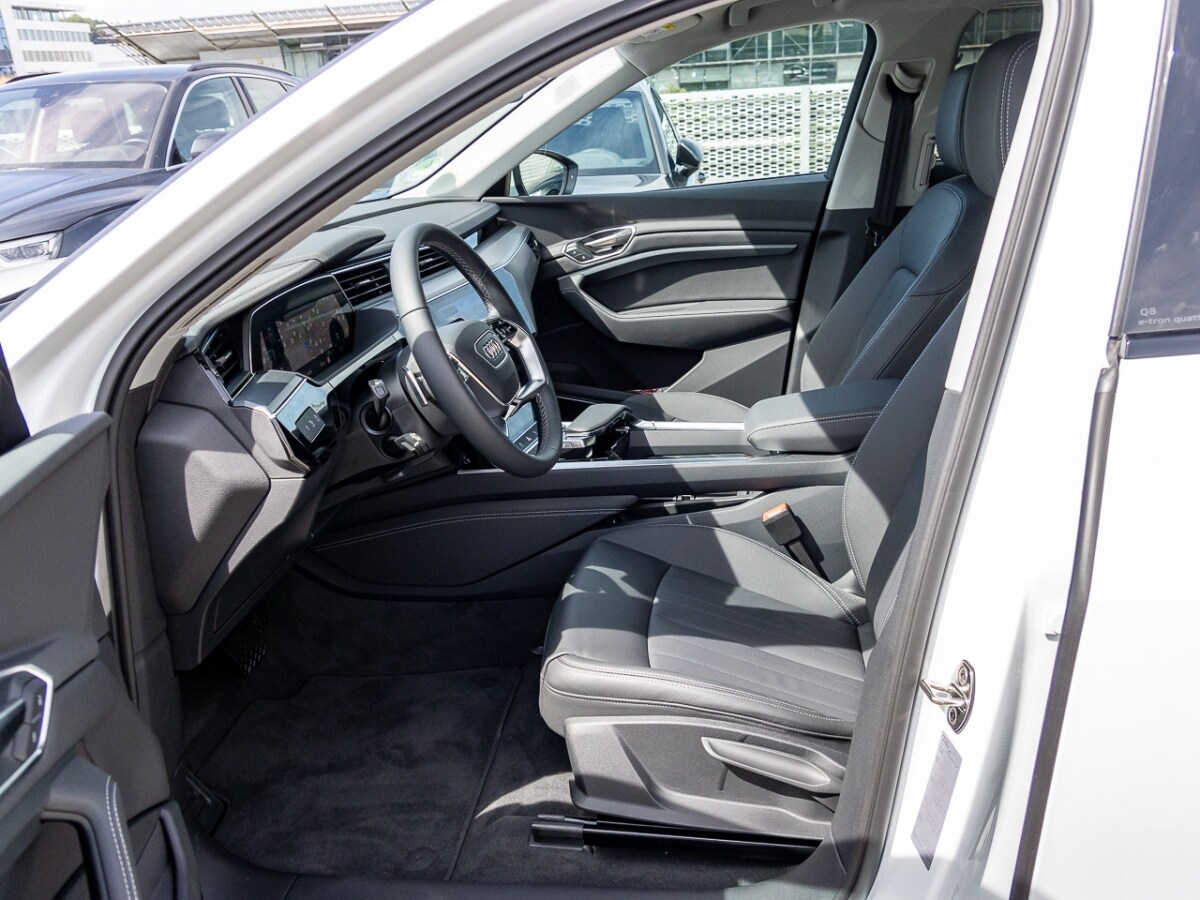Image about Audi Q8 e-tron S line 50 e-tron quattro