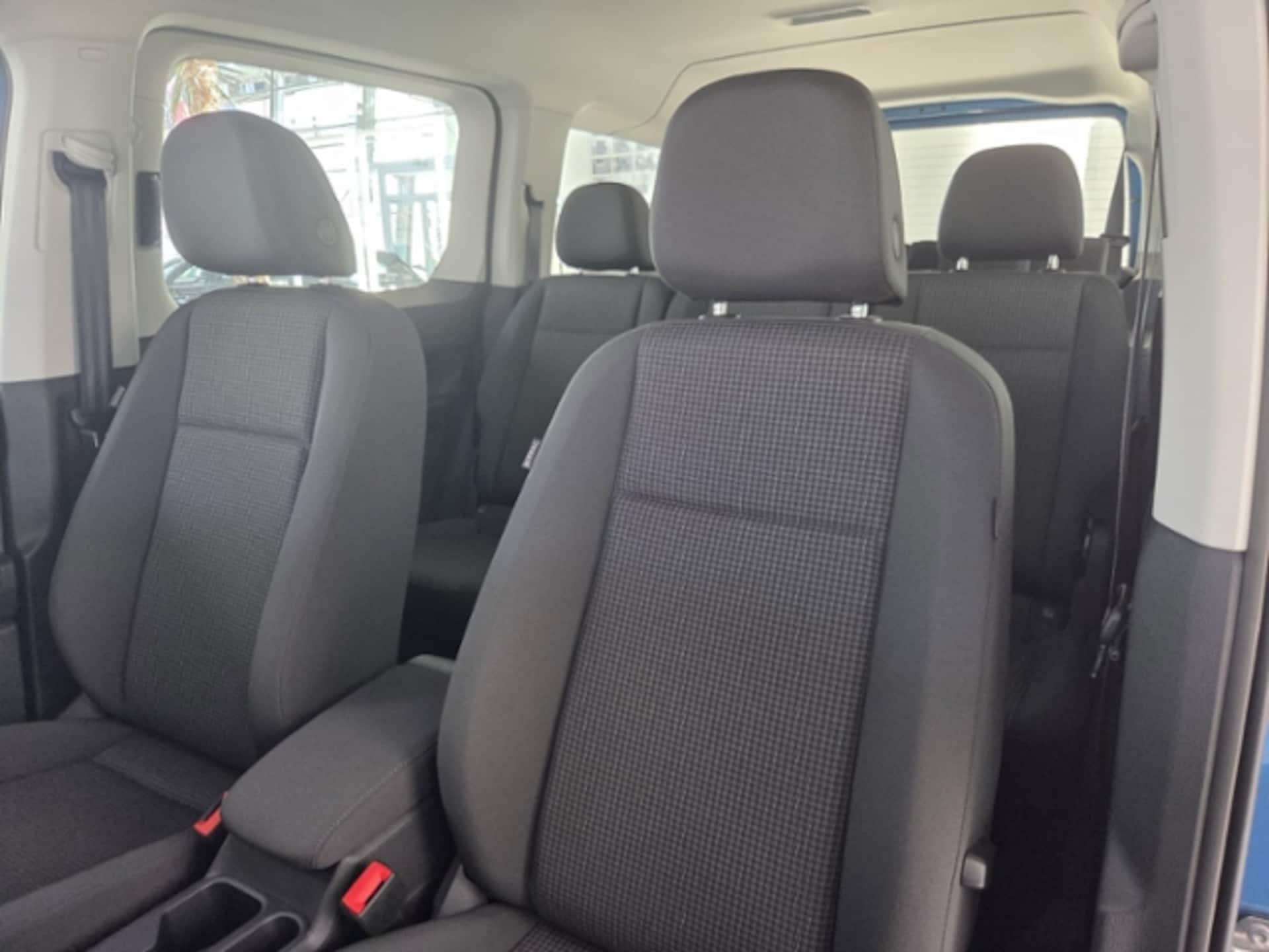 Volkswagen Caddy Maxi Basis-Modell