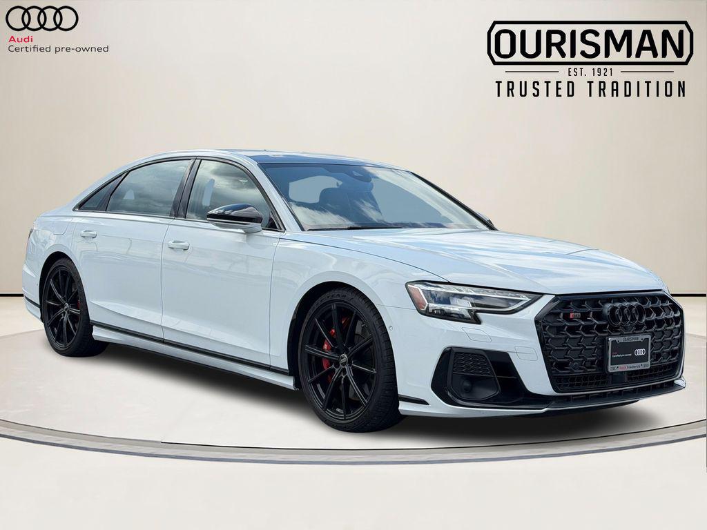 2024 Audi S8 4.0T quattro Tiptronic's photo