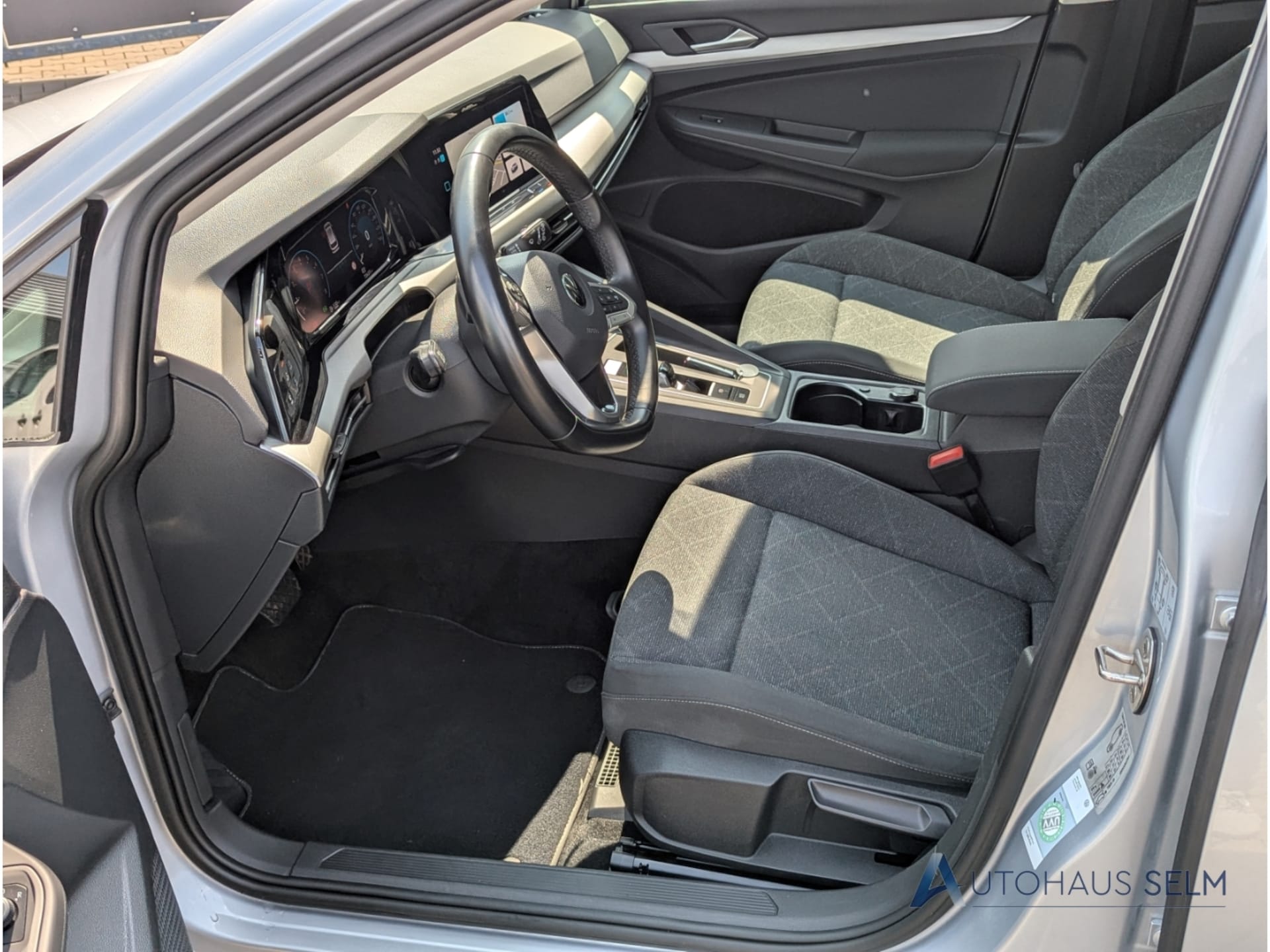 Volkswagen Golf Variant Life
