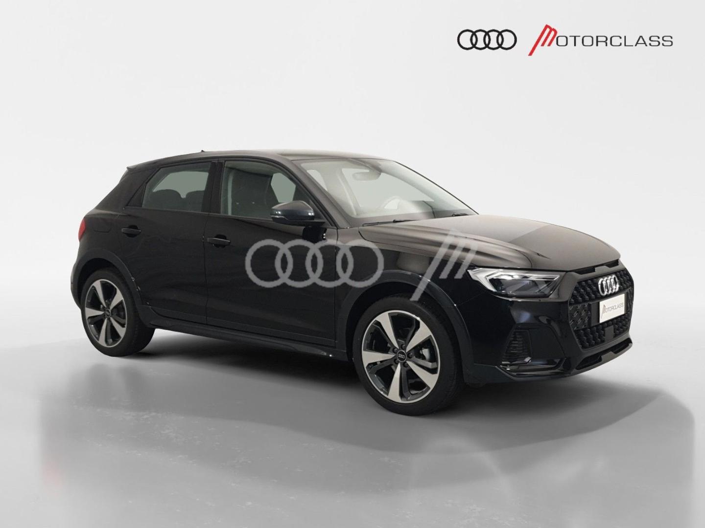 Immagine di Audi A1 allstreet Identity Contrast 30 TFSI 85 kW (116 CV) 6-marce - Vista: for more details contact your dealer