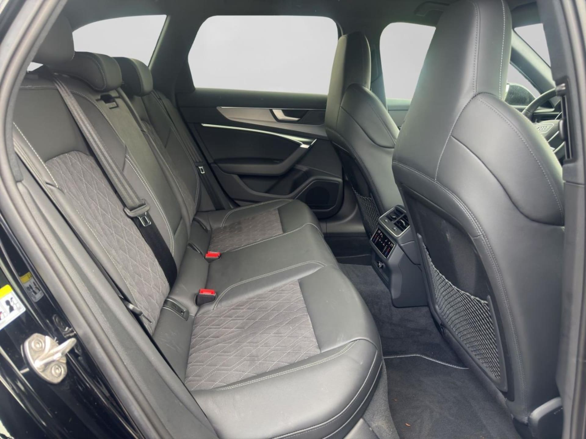 Audi S6 Avant