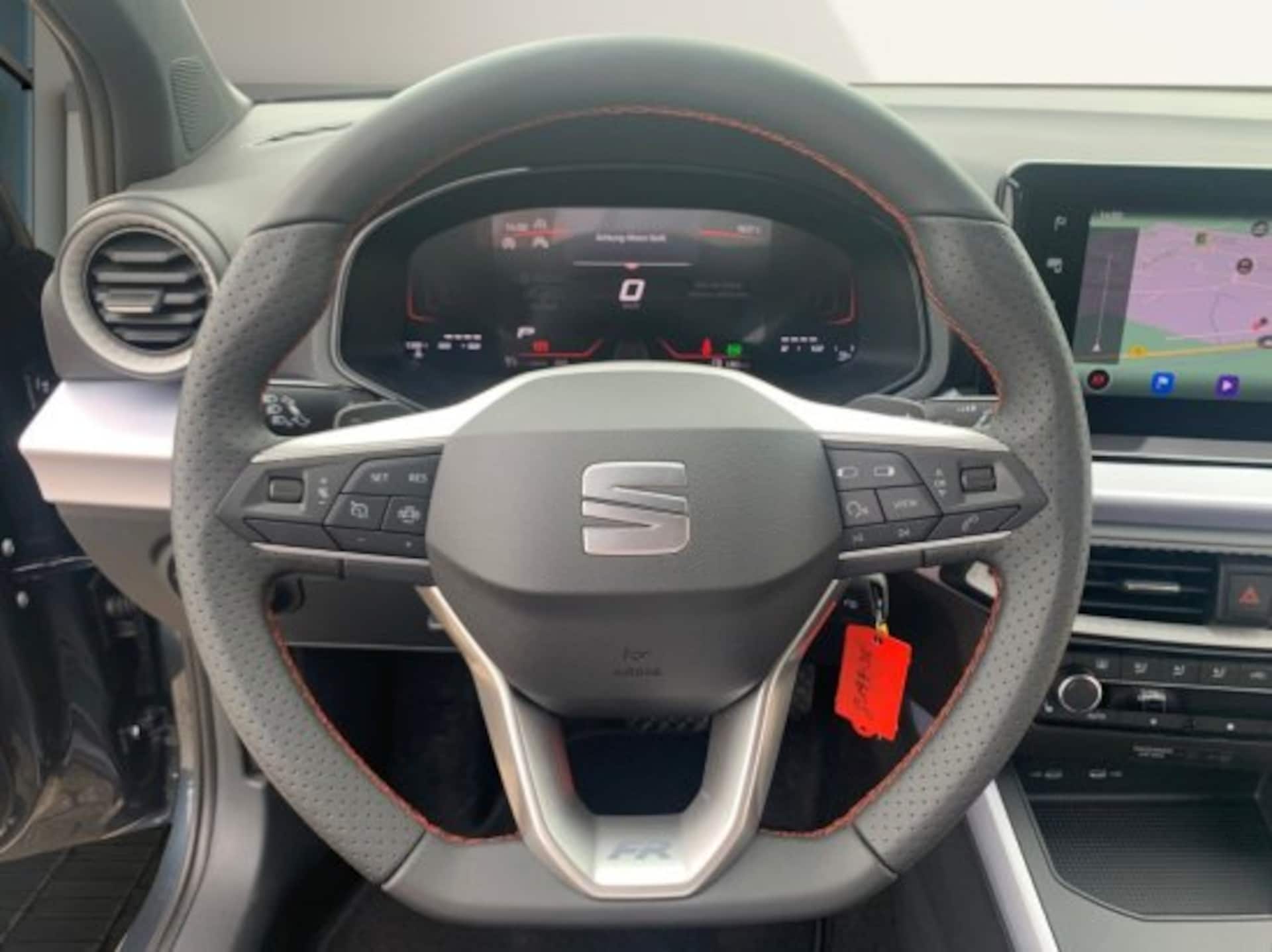 SEAT Arona FR