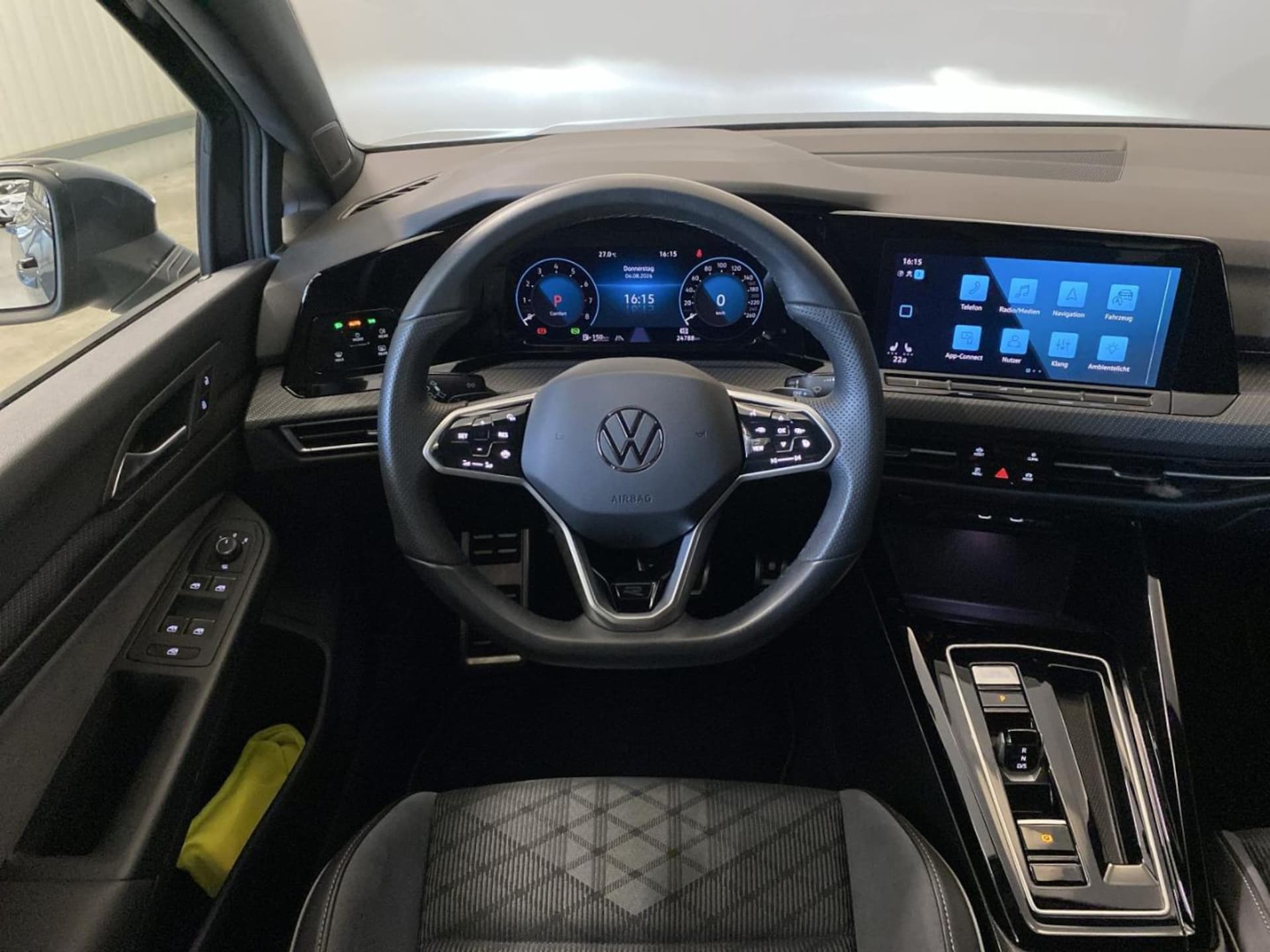 Volkswagen Golf R-Line