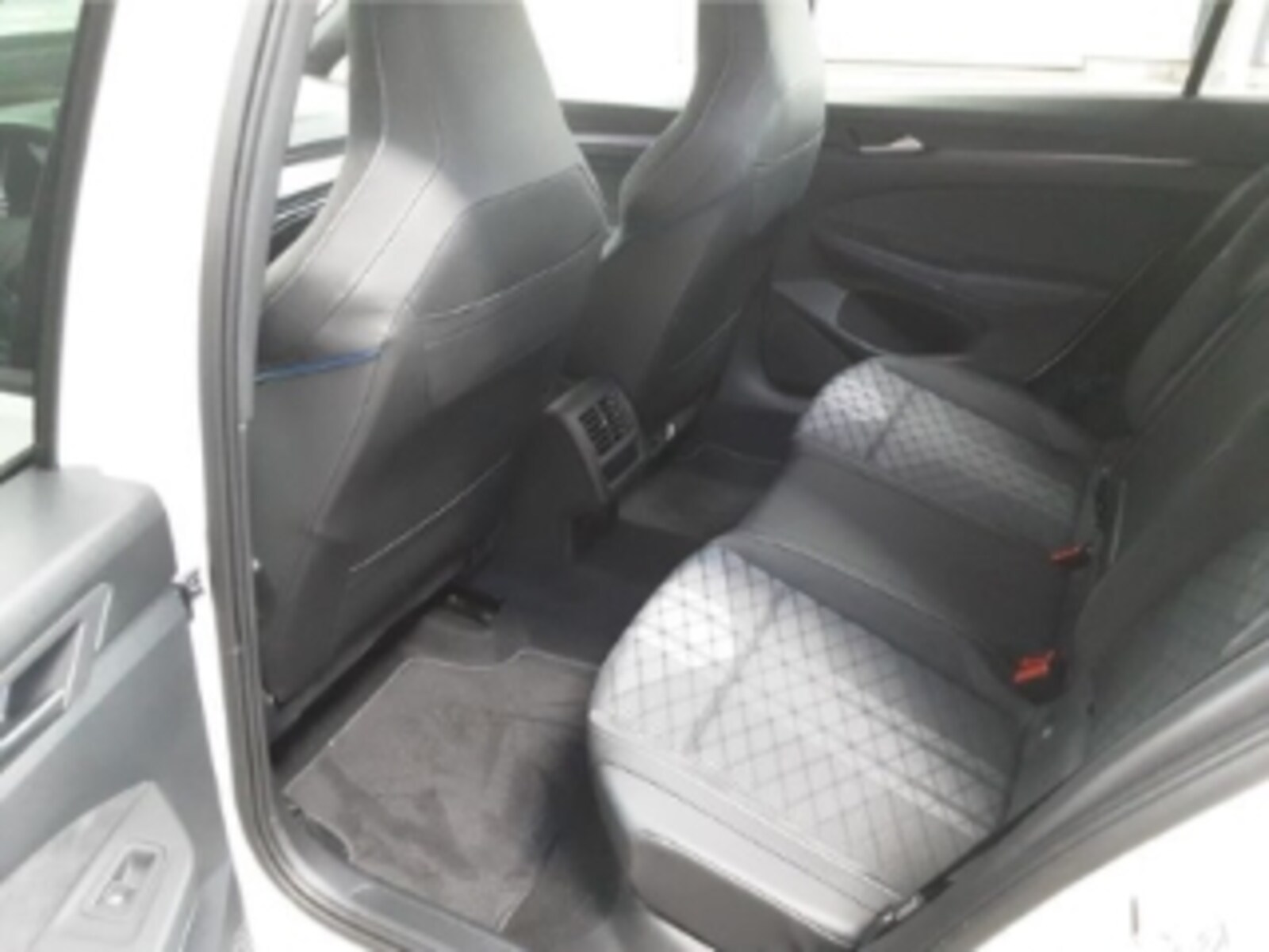Volkswagen Golf Variant – Bild 7