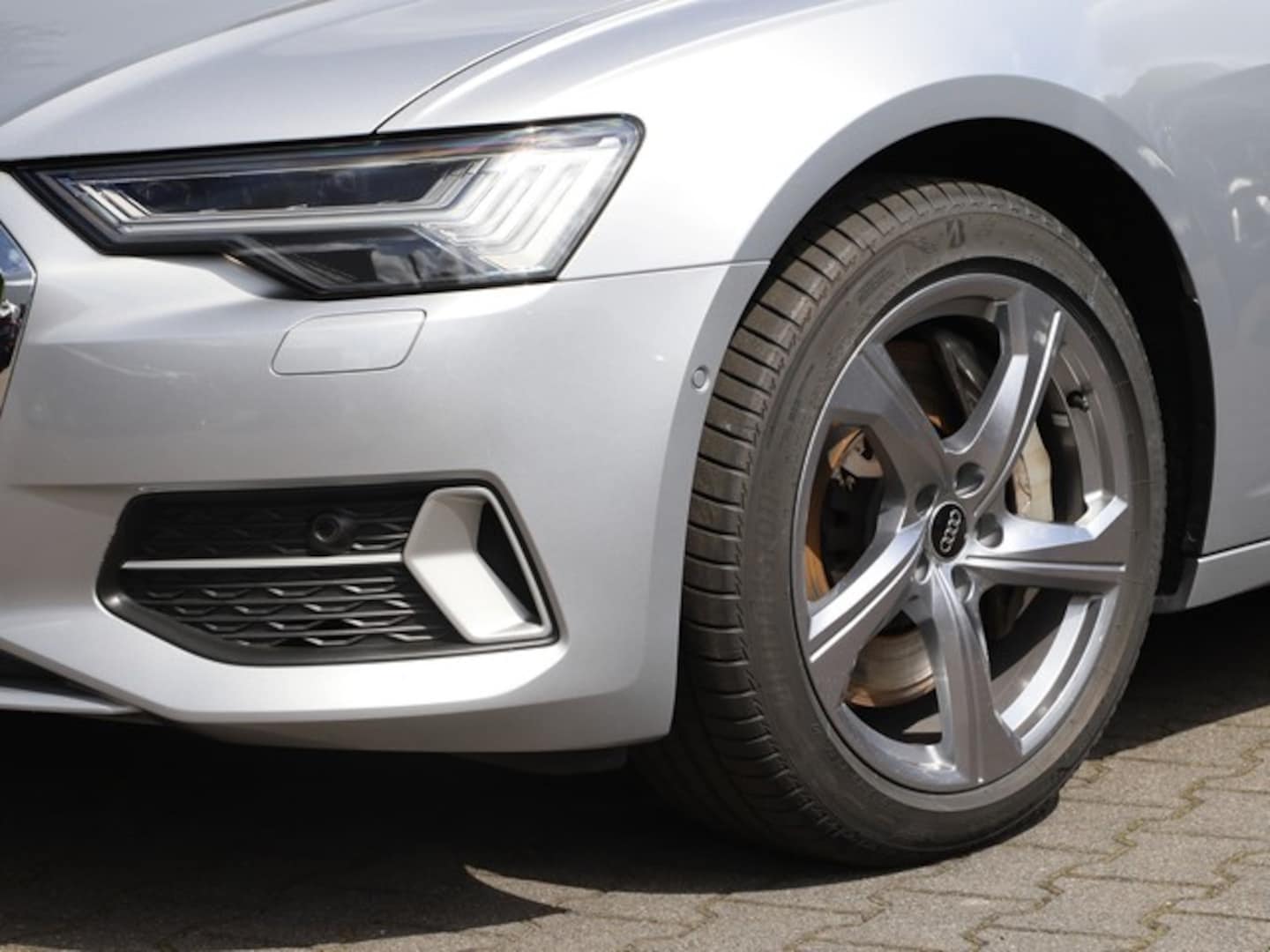 Bild über Audi A6 Avant TFSI e advanced 50 TFSI e quattro S tronic - für weitere Informationen kontaktieren Sie den Audi Partner