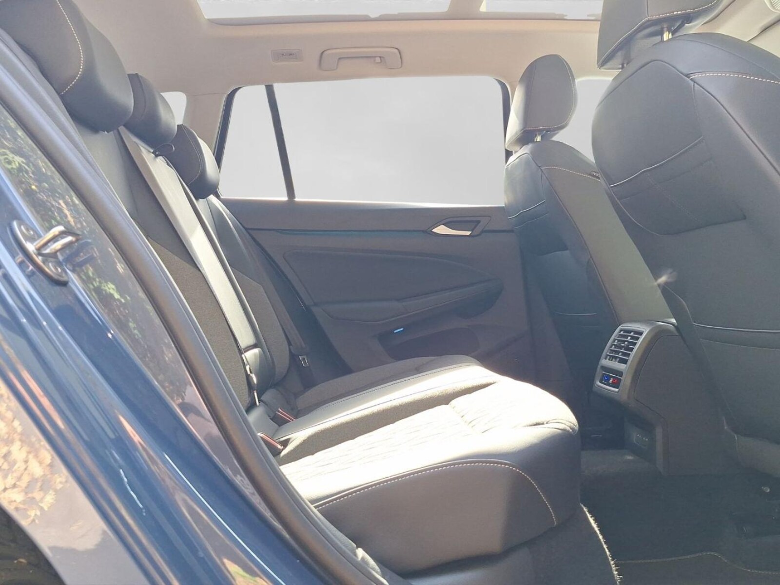 Volkswagen Golf Variant – Bild 6