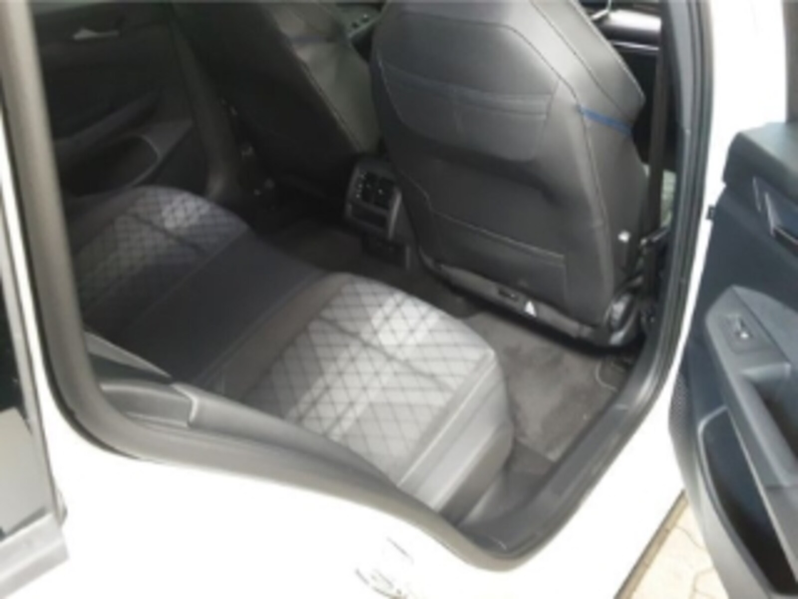 Volkswagen Golf Variant – Bild 8