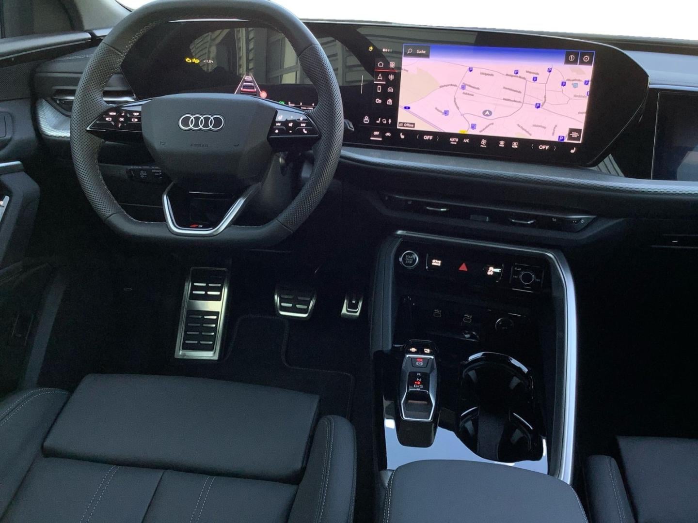 Bild über Audi Q5 SUV TDI quattro 150 kW S tronic - für weitere Informationen kontaktieren Sie den Audi Partner