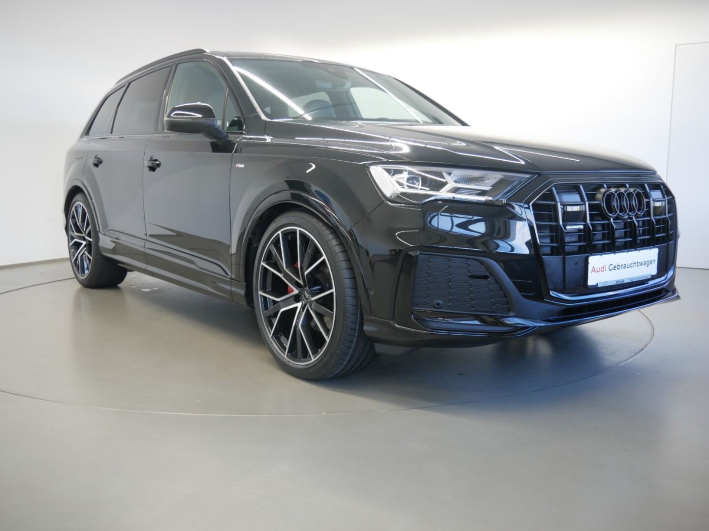 Bild über Audi Q7 competition plus 50 TDI quattro tiptronic - für weitere Informationen kontaktieren Sie den Audi Partner