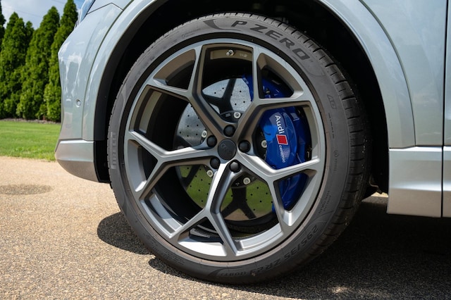2026 Audi RS Q8 Base - Photo 17