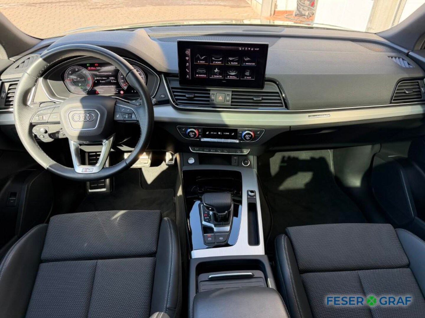 Bild über Audi Q5 Sportback 40 TDI quattro S tronic - für weitere Informationen kontaktieren Sie den Audi Partner