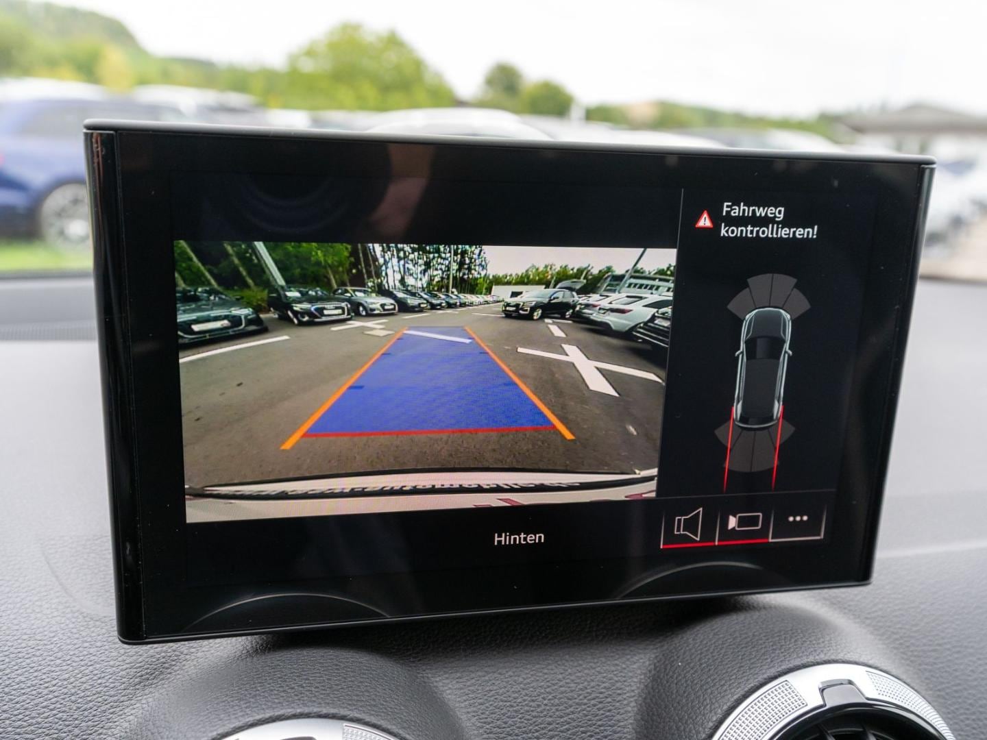 Bild über Audi Q2 advanced 35 TFSI Schaltgetriebe - für weitere Informationen kontaktieren Sie den Audi Partner